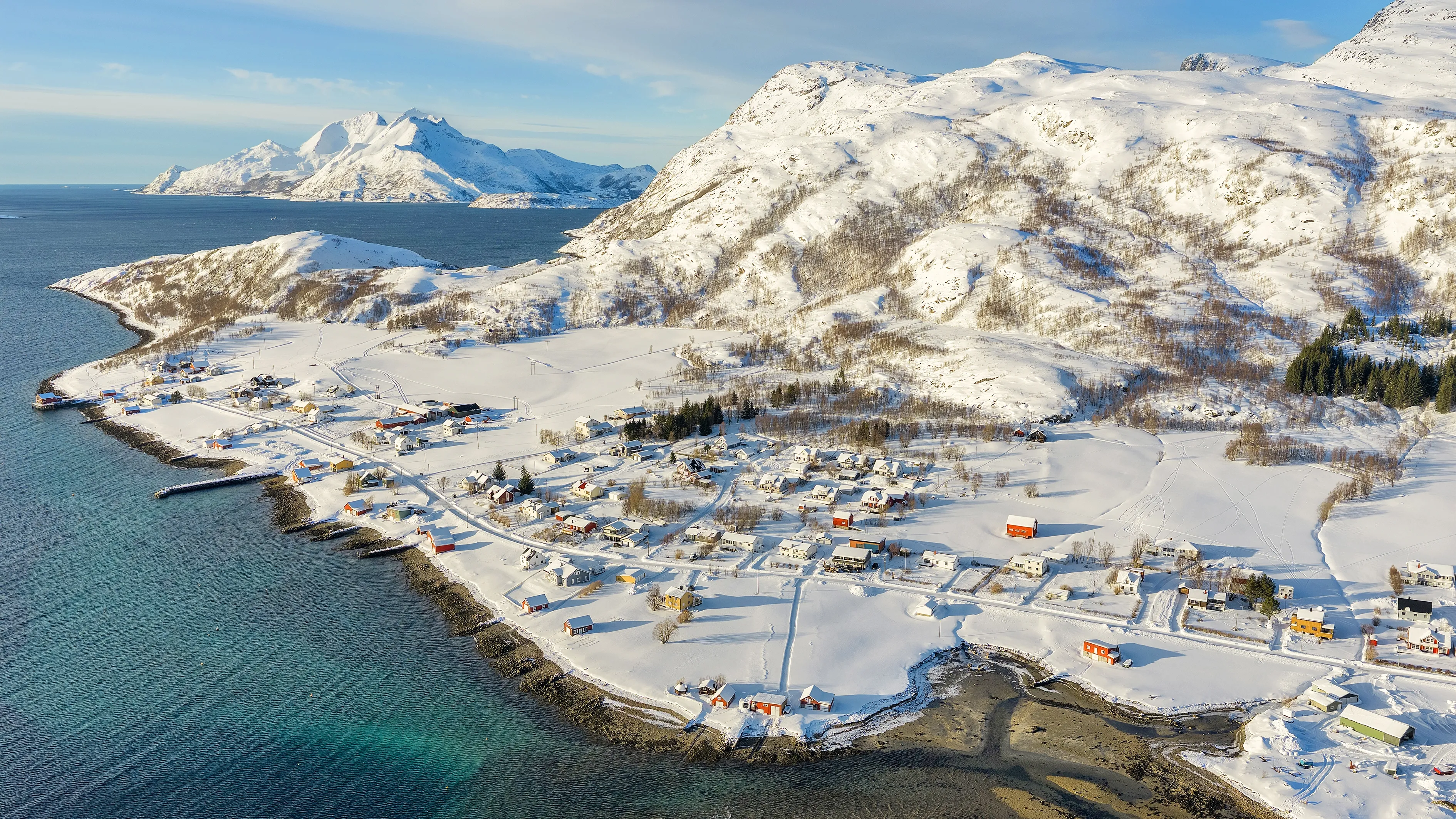 Scenic 1989 Cabin with Terrace in Norway's Skulsfjord - View image 22 of 39