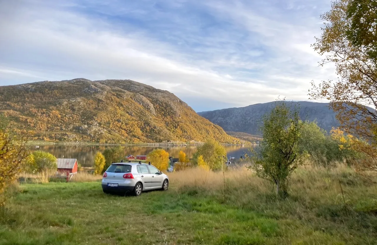 Scenic 1989 Cabin with Terrace in Norway's Skulsfjord - View image 28 of 39