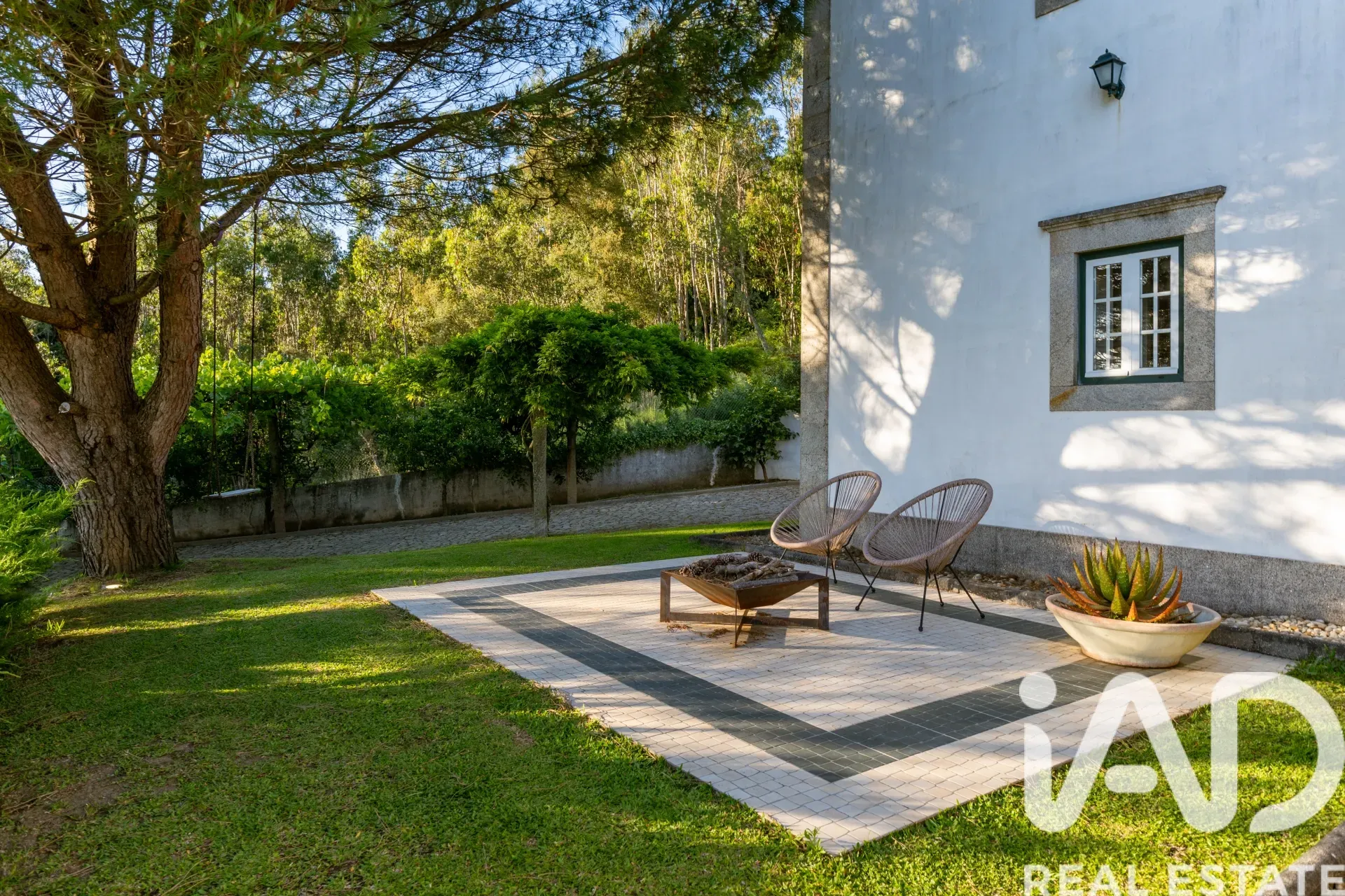 Contemporary 4-Bedroom House with Pool in Scenic Marrancos e Arcozelo, Portugal - View image 25 of 37