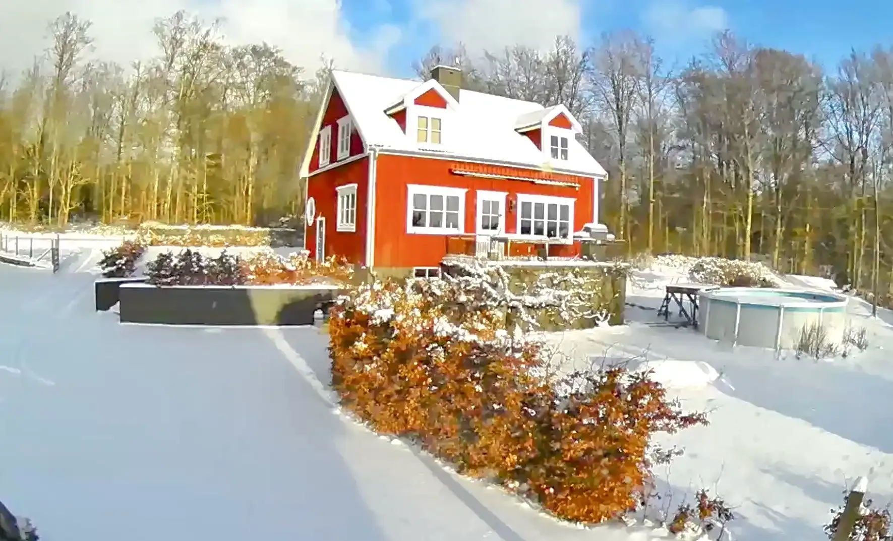 1949 Swedish Farmhouse with Pool and Acreage in Kronoberg - View image 57 of 64