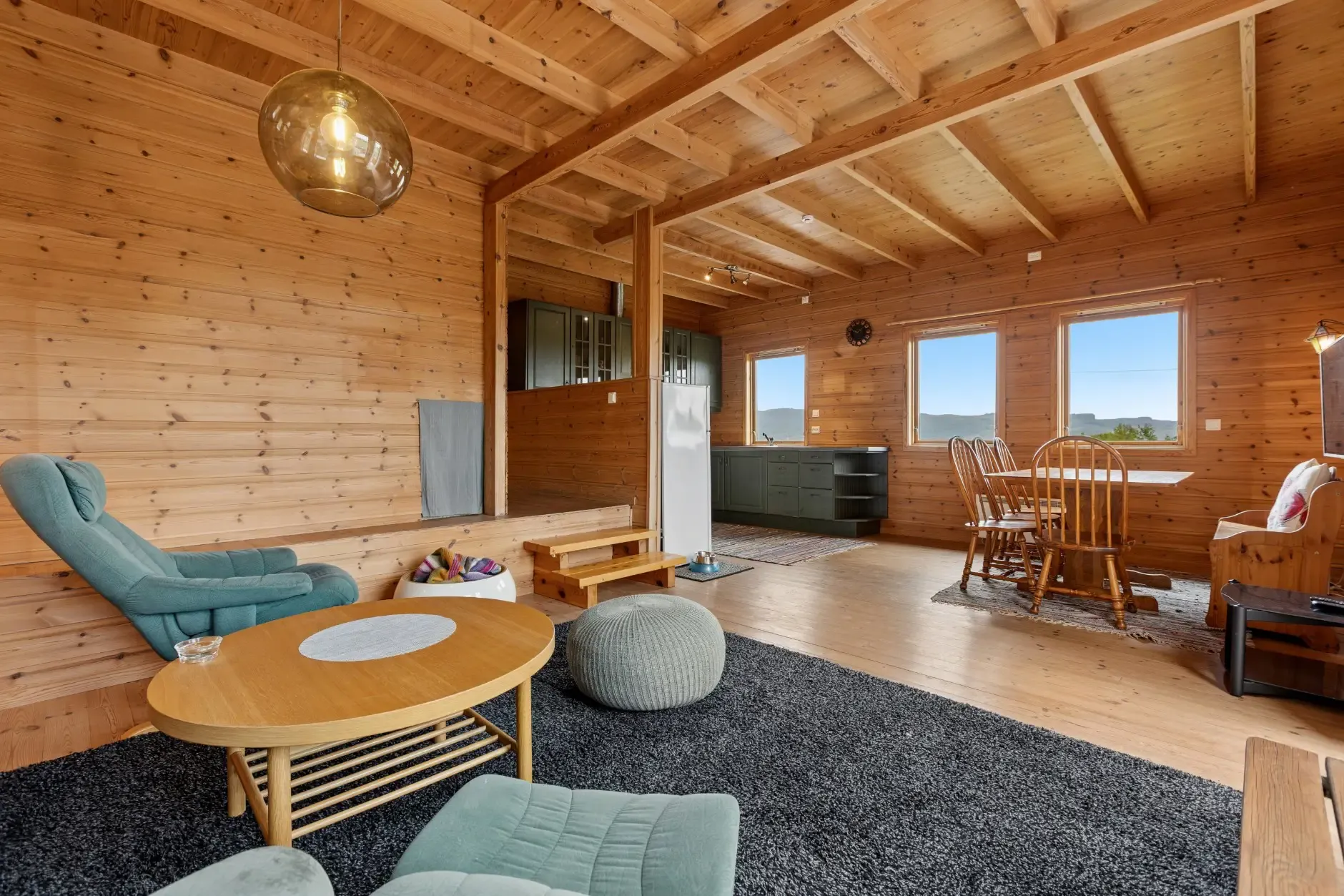 1990s Norwegian Country House with 4 Bedrooms and Sea Proximity - View image 13 of 33