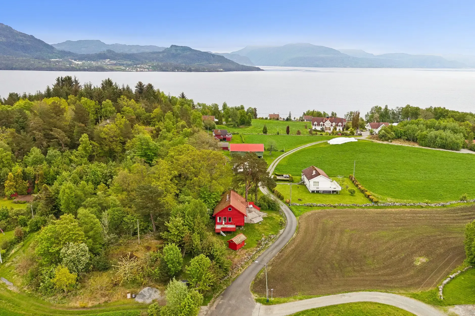 1990s Norwegian Country House with 4 Bedrooms and Sea Proximity - View image 32 of 33