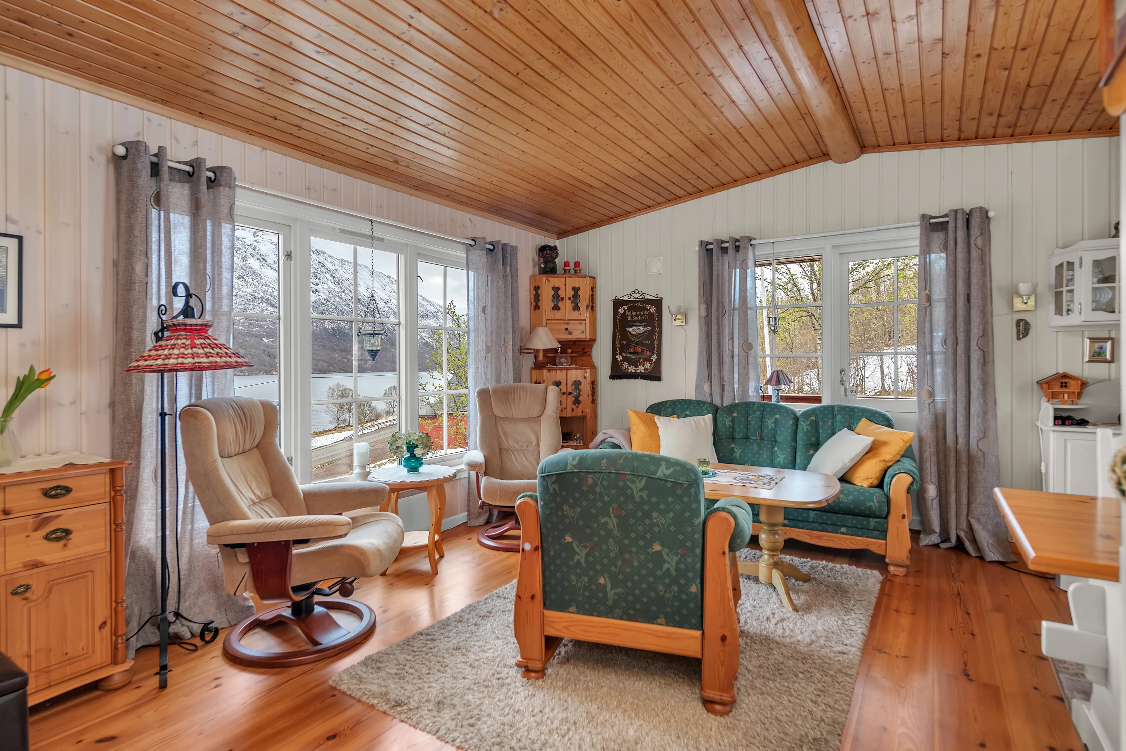 Norwegian Cabin with Garden and Terrace near Gullesfjord - View image 6 of 30