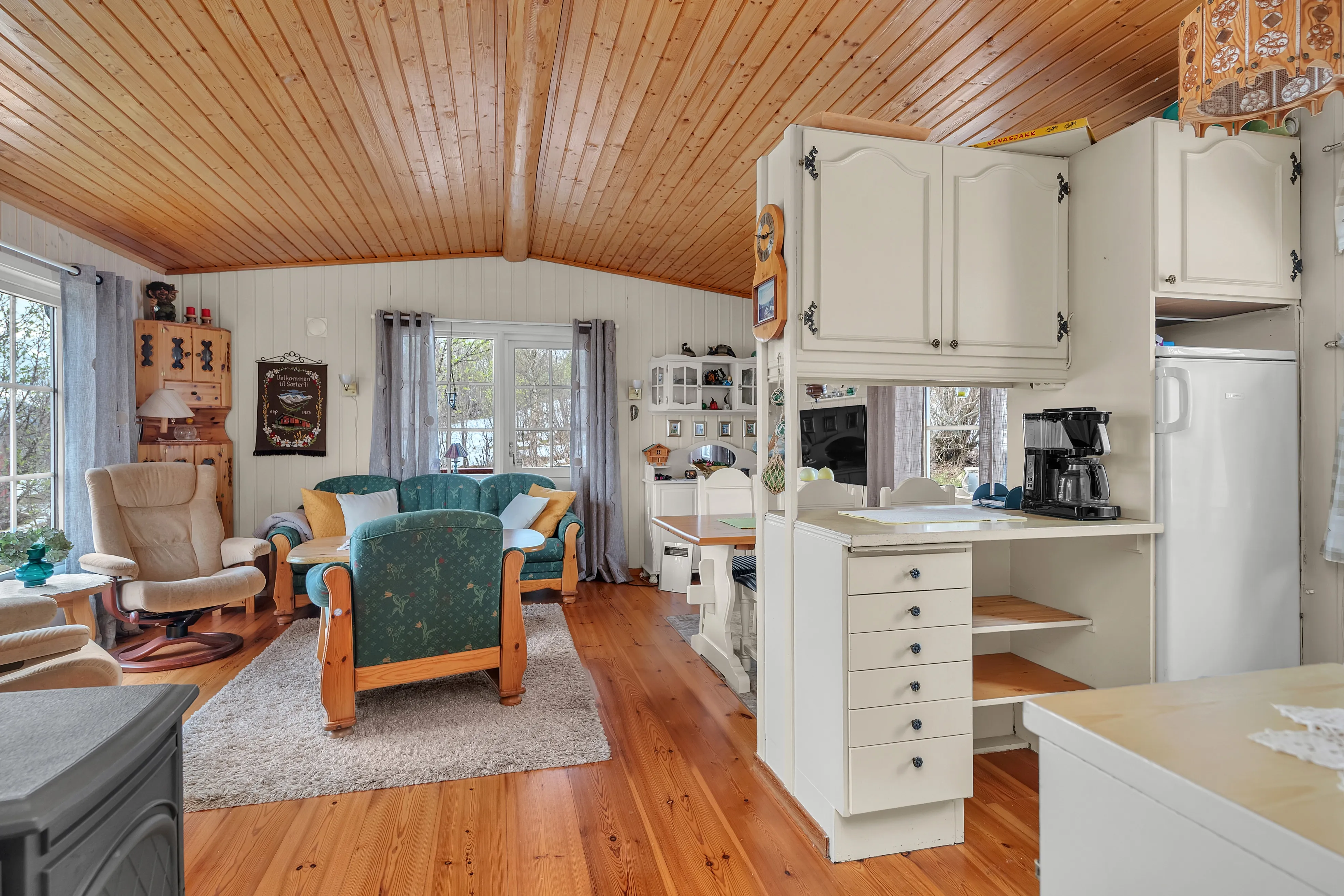 Norwegian Cabin with Garden and Terrace near Gullesfjord - View image 8 of 30