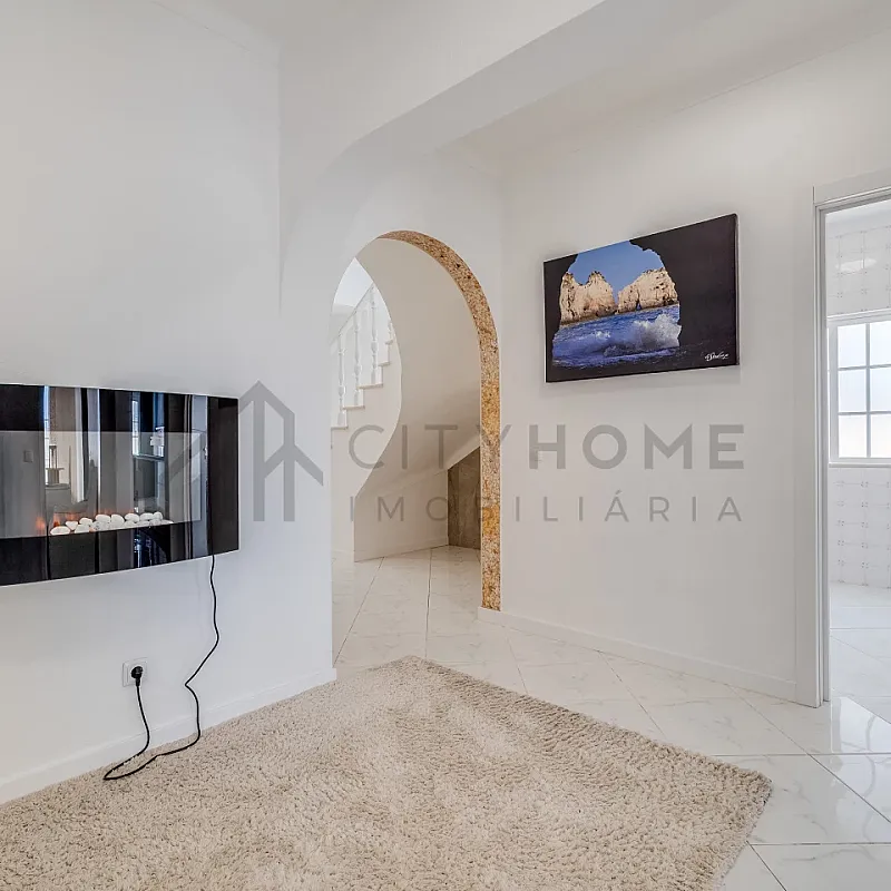 View image 8