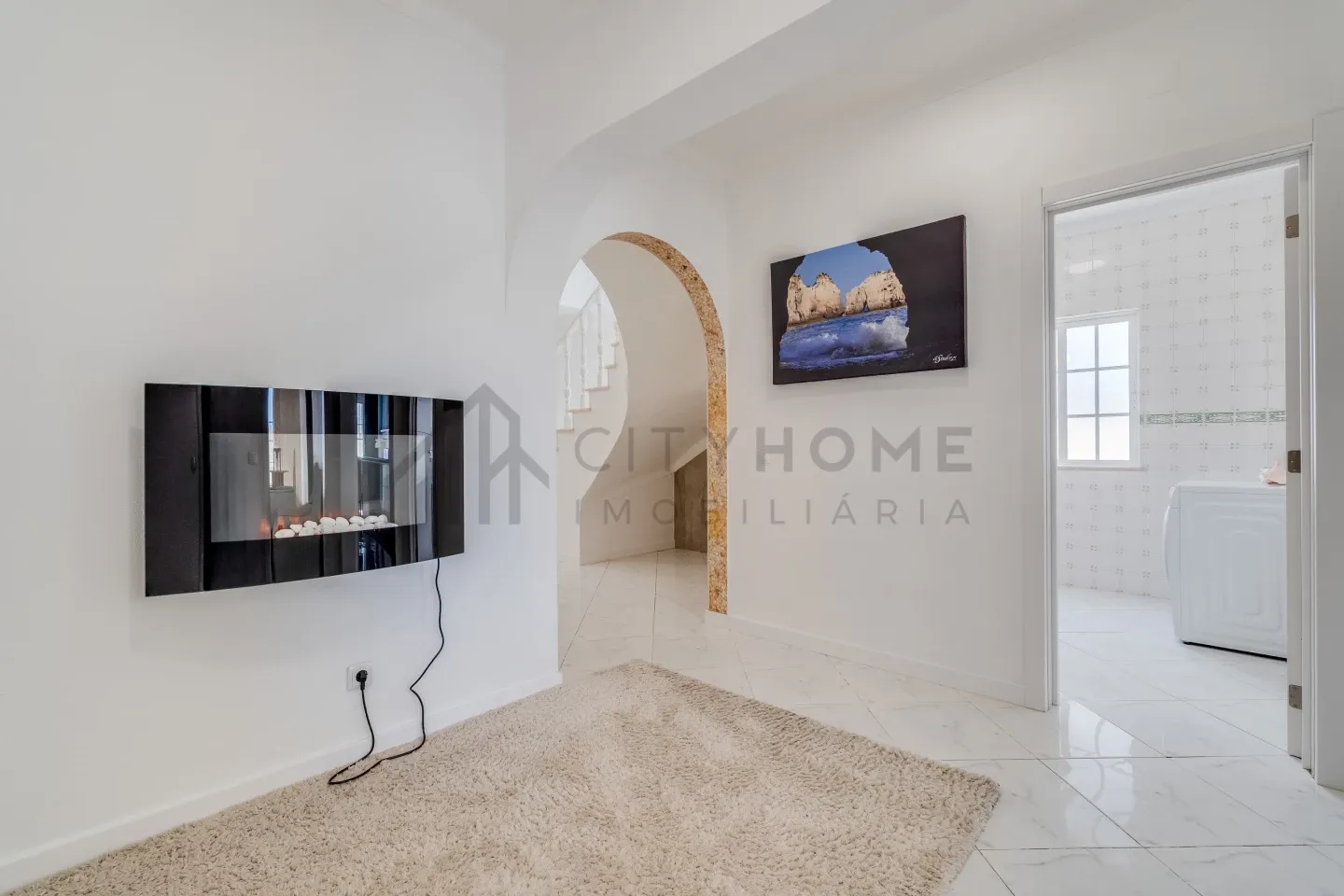 Modern 3-Bedroom Villa with Pool and Terrace in Vibrant Lagoa, Portugal - View image 8 of 50