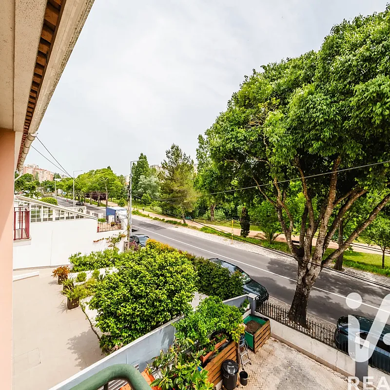 View image 25