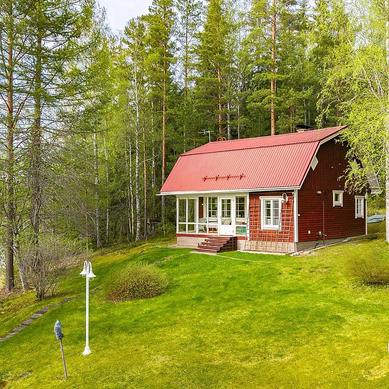 1970s Finnish Country House with Expansive Grounds in Vartiala