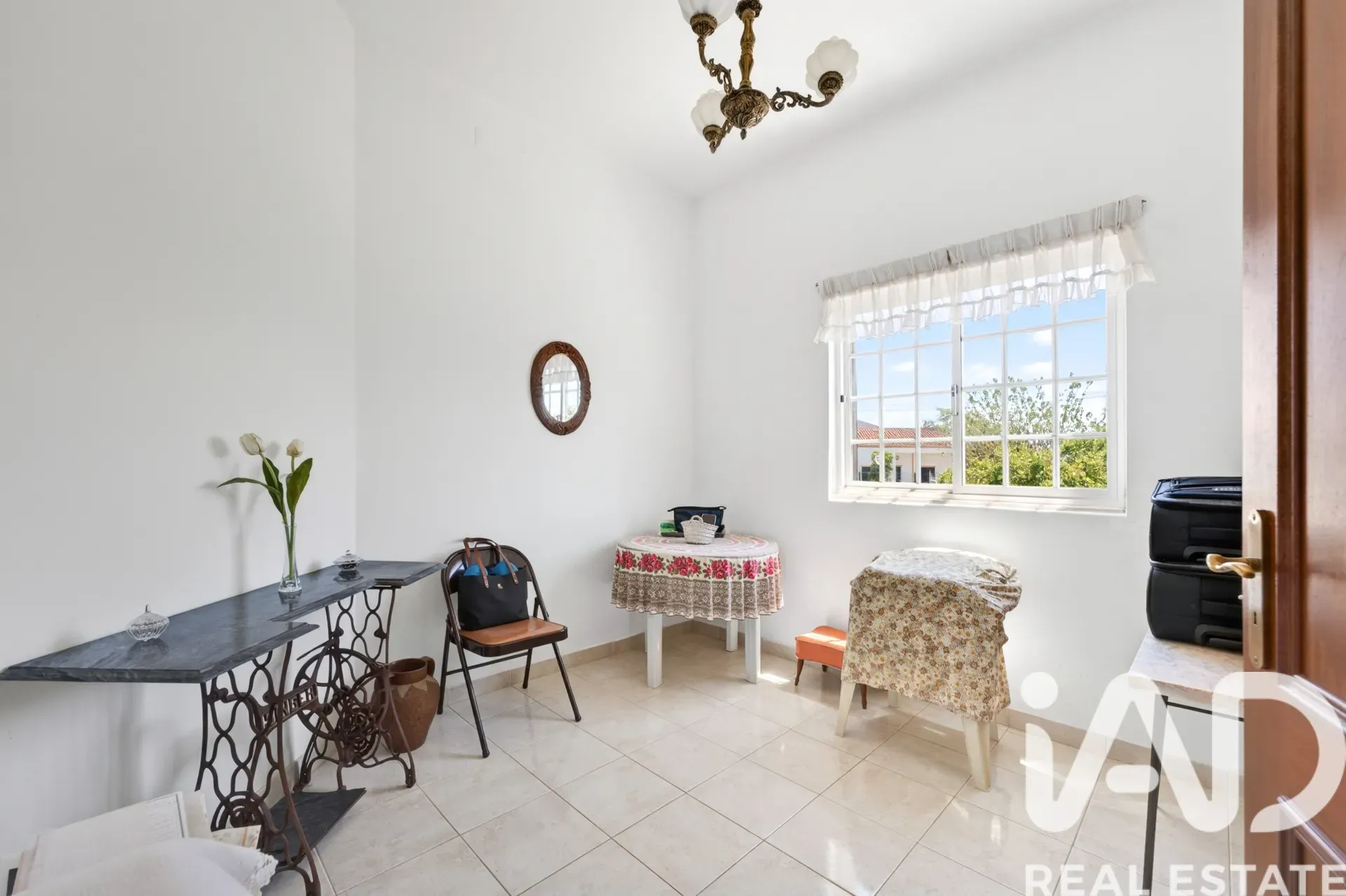 1970s Boliqueime House with Garden and Parking Near Algarve Coast - View image 8 of 33