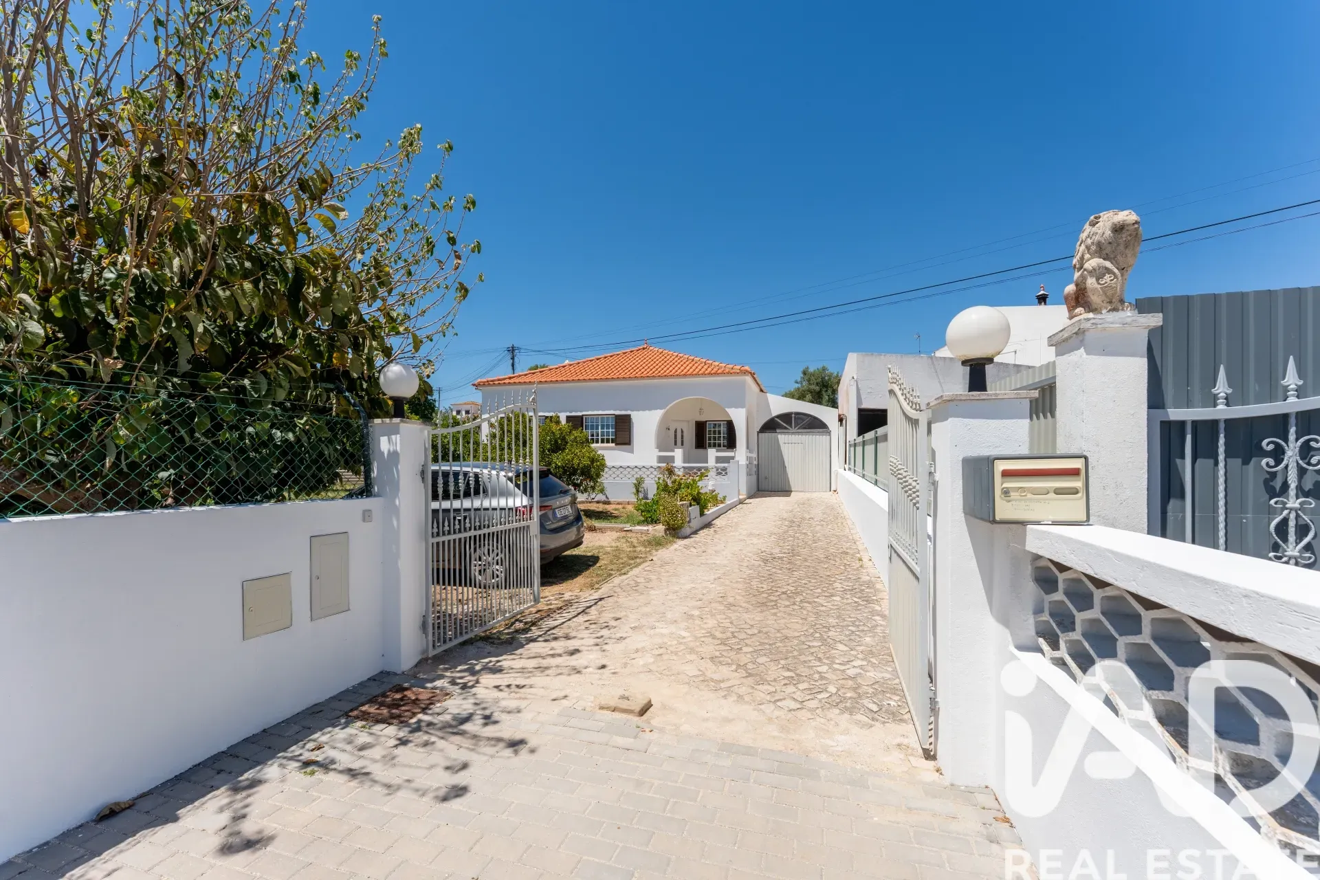 1970s Boliqueime House with Garden and Parking Near Algarve Coast - View image 29 of 33