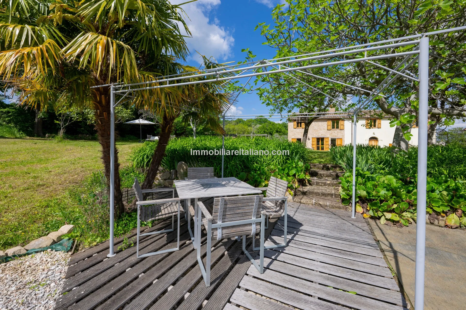 Italian Country House with Pool in Cingoli's Scenic Countryside - View image 22 of 38