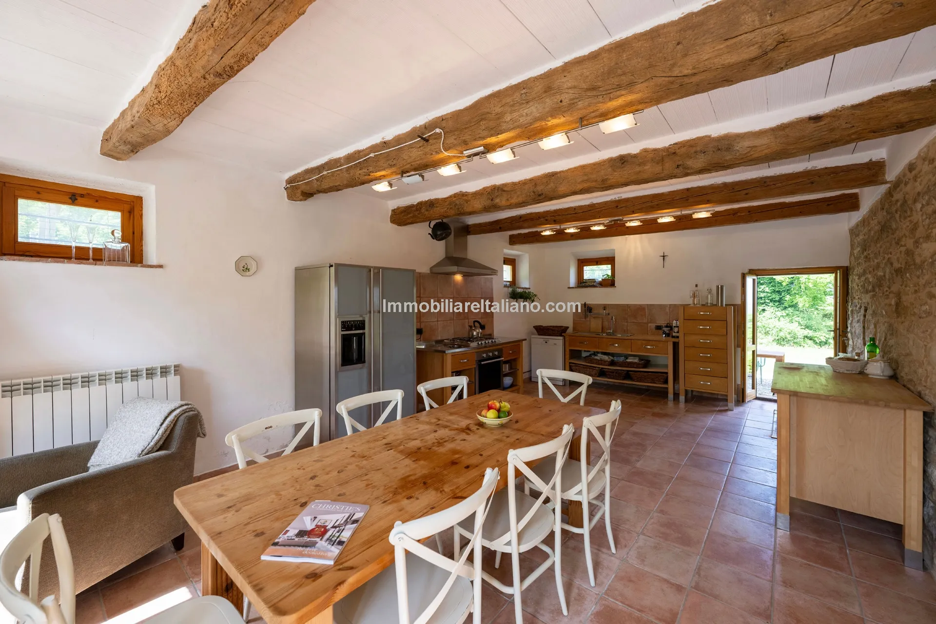 Italian Country House with Pool in Cingoli's Scenic Countryside - View image 23 of 38
