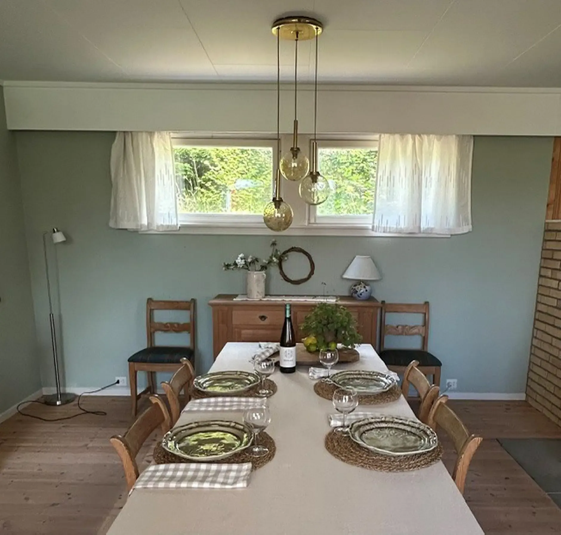 1840s Norwegian House with Expansive Grounds and 7 Bedrooms in Grimstad - View image 9 of 48