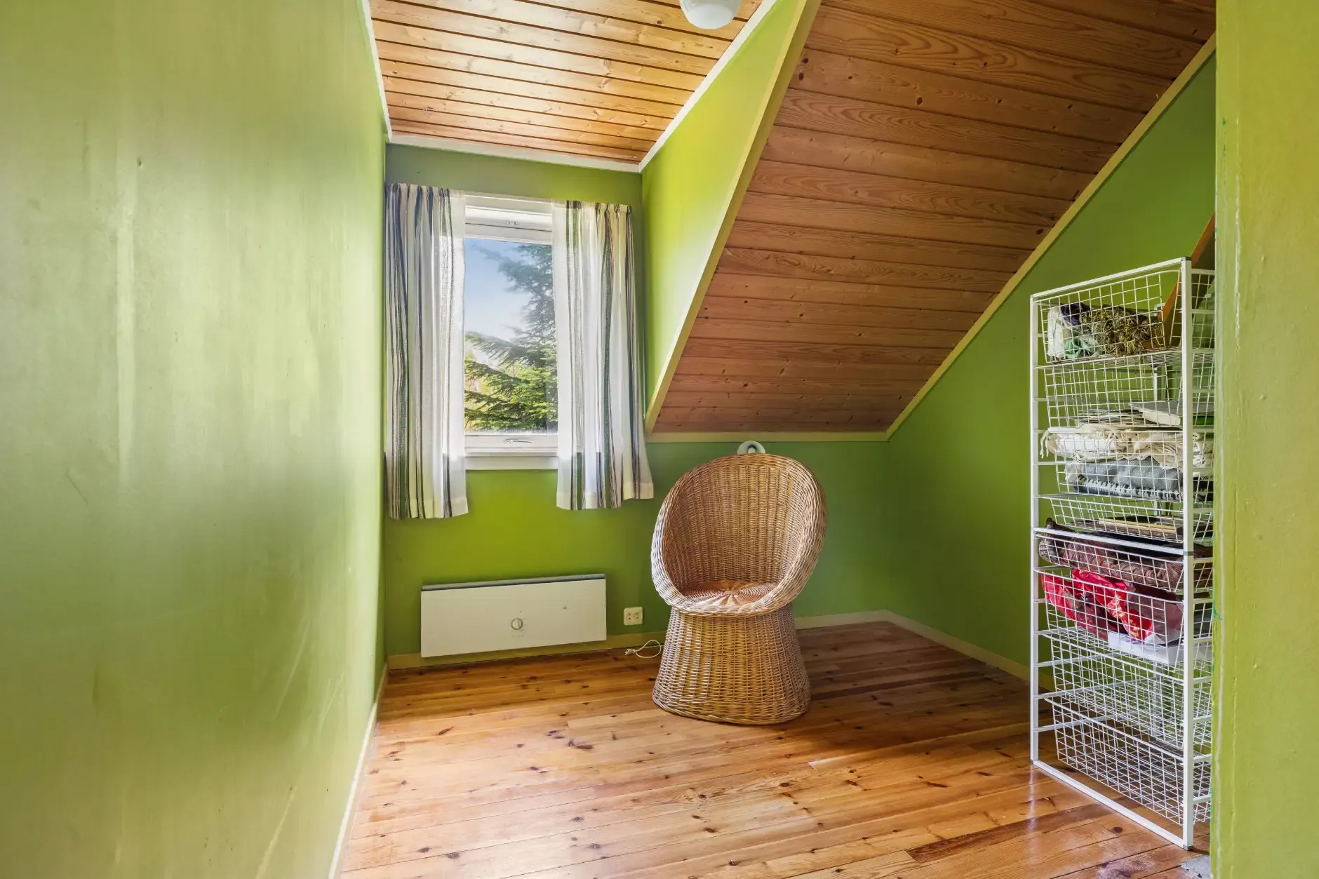 1840s Norwegian House with Expansive Grounds and 7 Bedrooms in Grimstad - View image 33 of 48