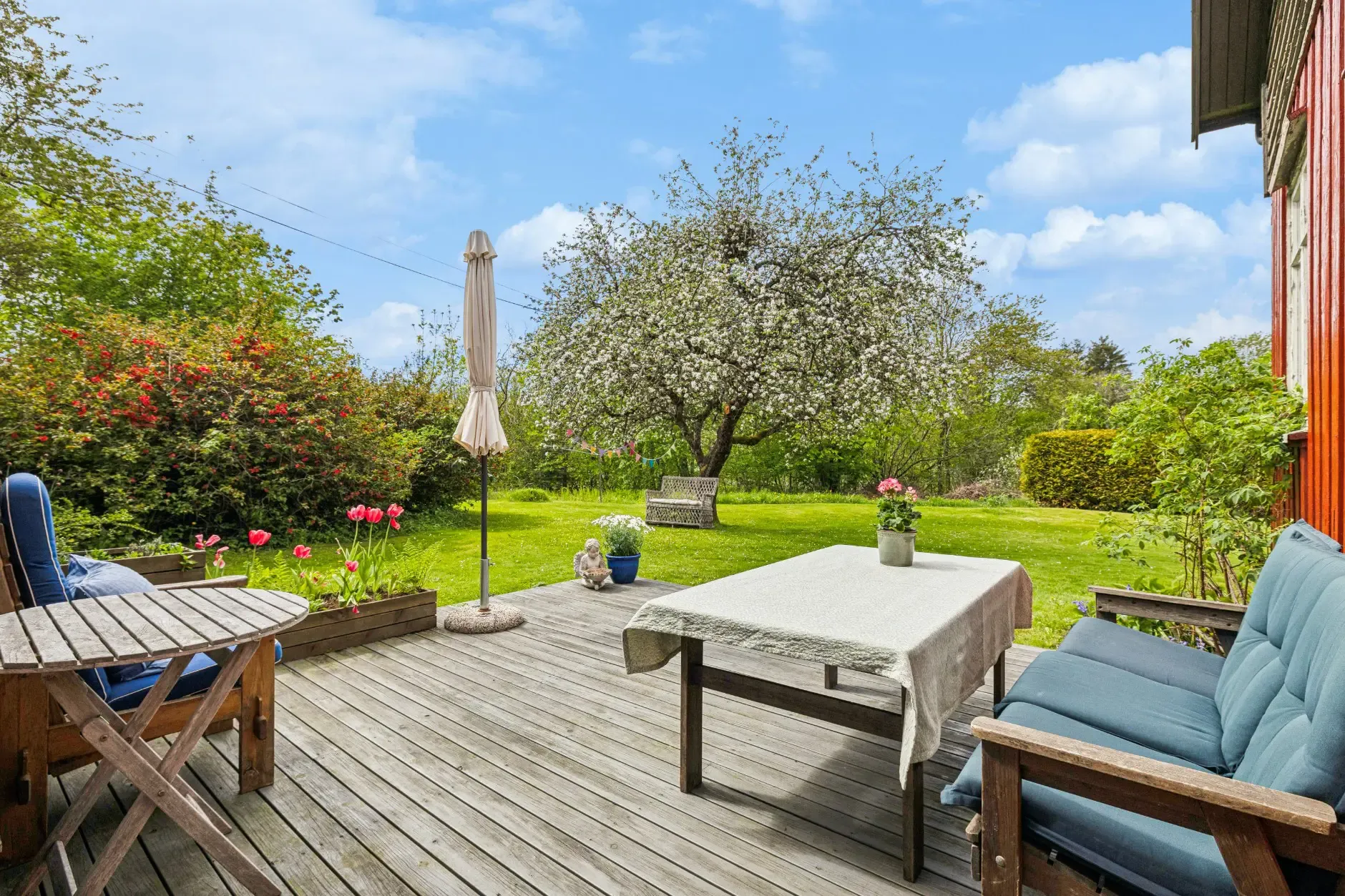 1840s Norwegian House with Expansive Grounds and 7 Bedrooms in Grimstad - View image 37 of 48