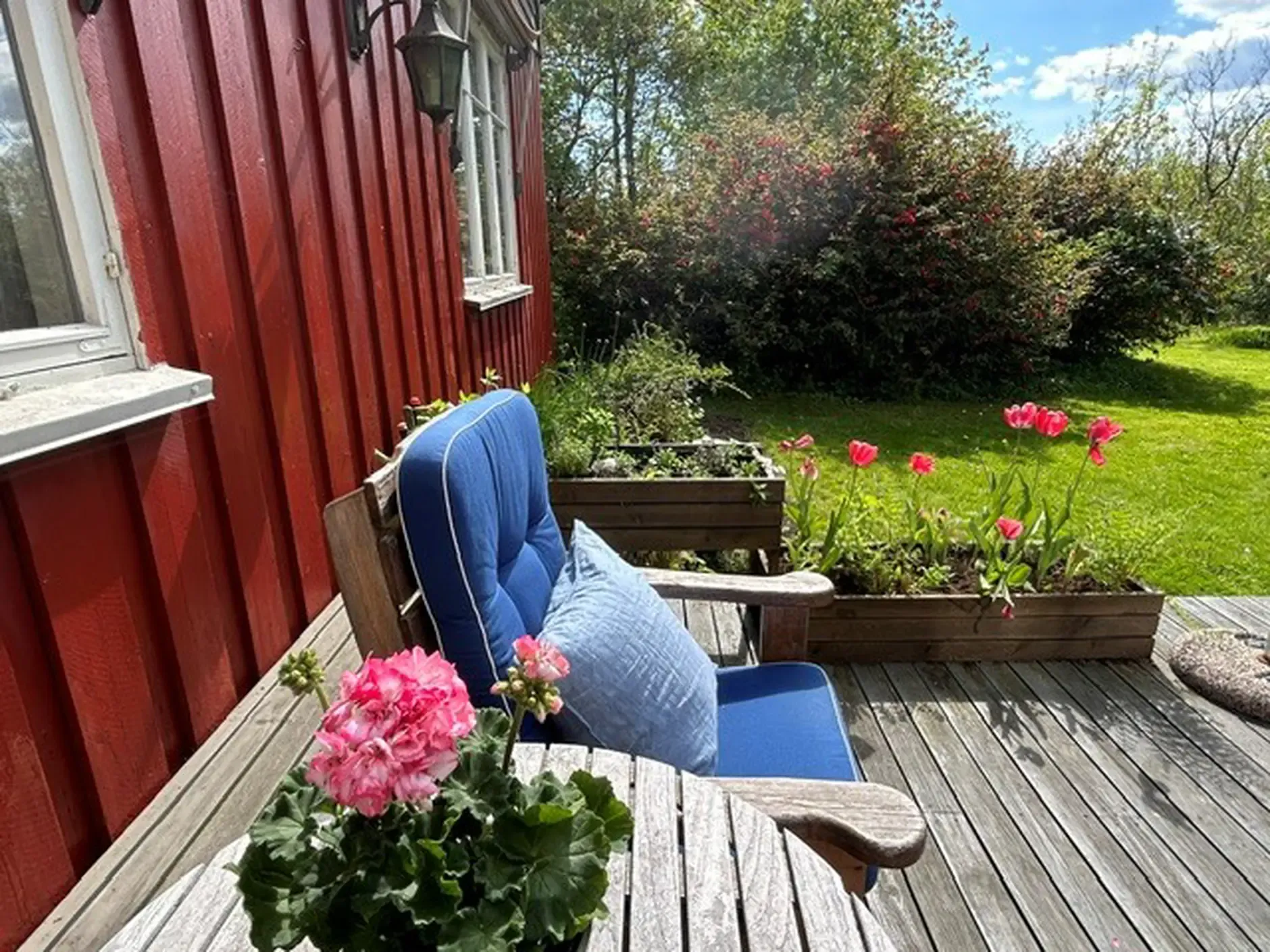 1840s Norwegian House with Expansive Grounds and 7 Bedrooms in Grimstad - View image 38 of 48