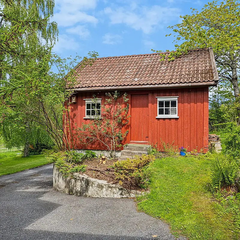 View image 43