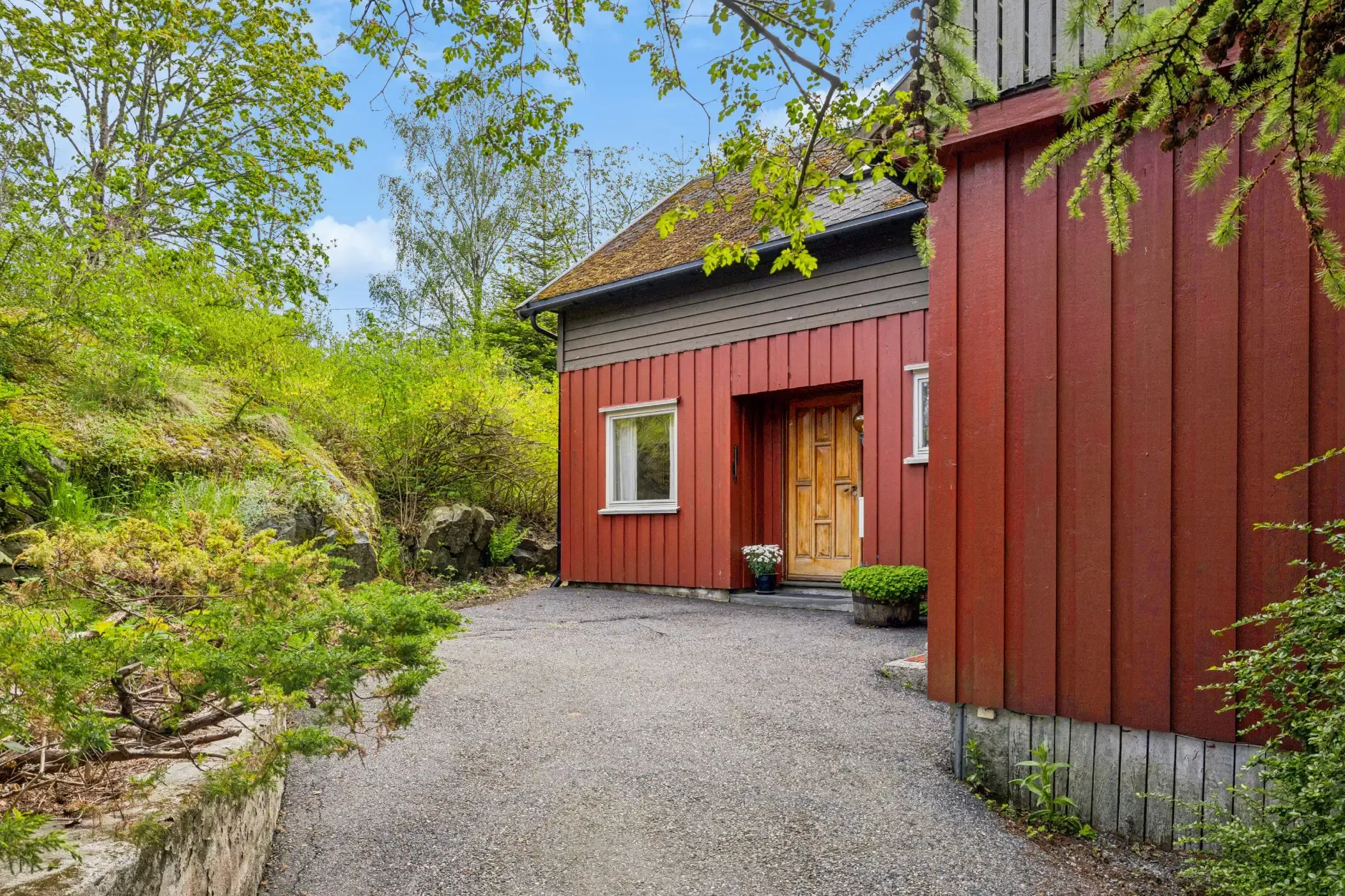 1840s Norwegian House with Expansive Grounds and 7 Bedrooms in Grimstad - View image 46 of 48