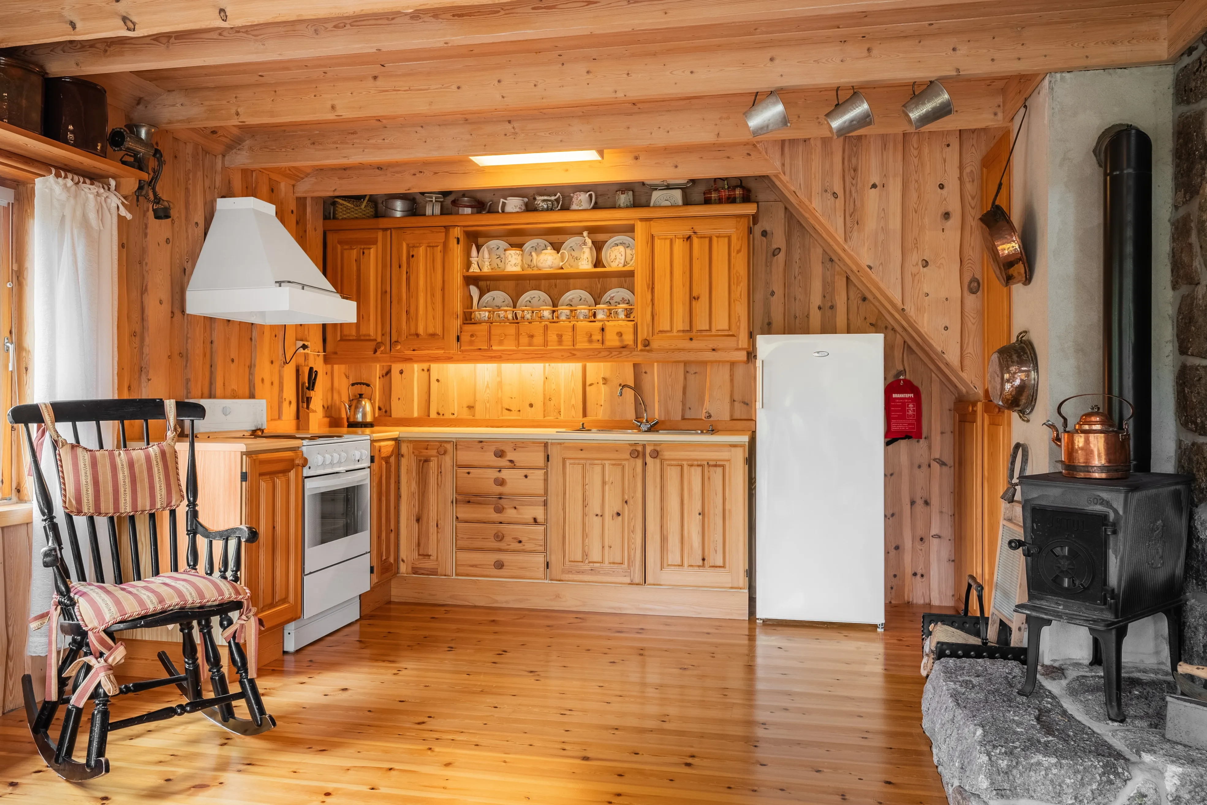 1990 Coastal Retreat in Hauge i Dalane with Garden and Terrace - View image 18 of 36