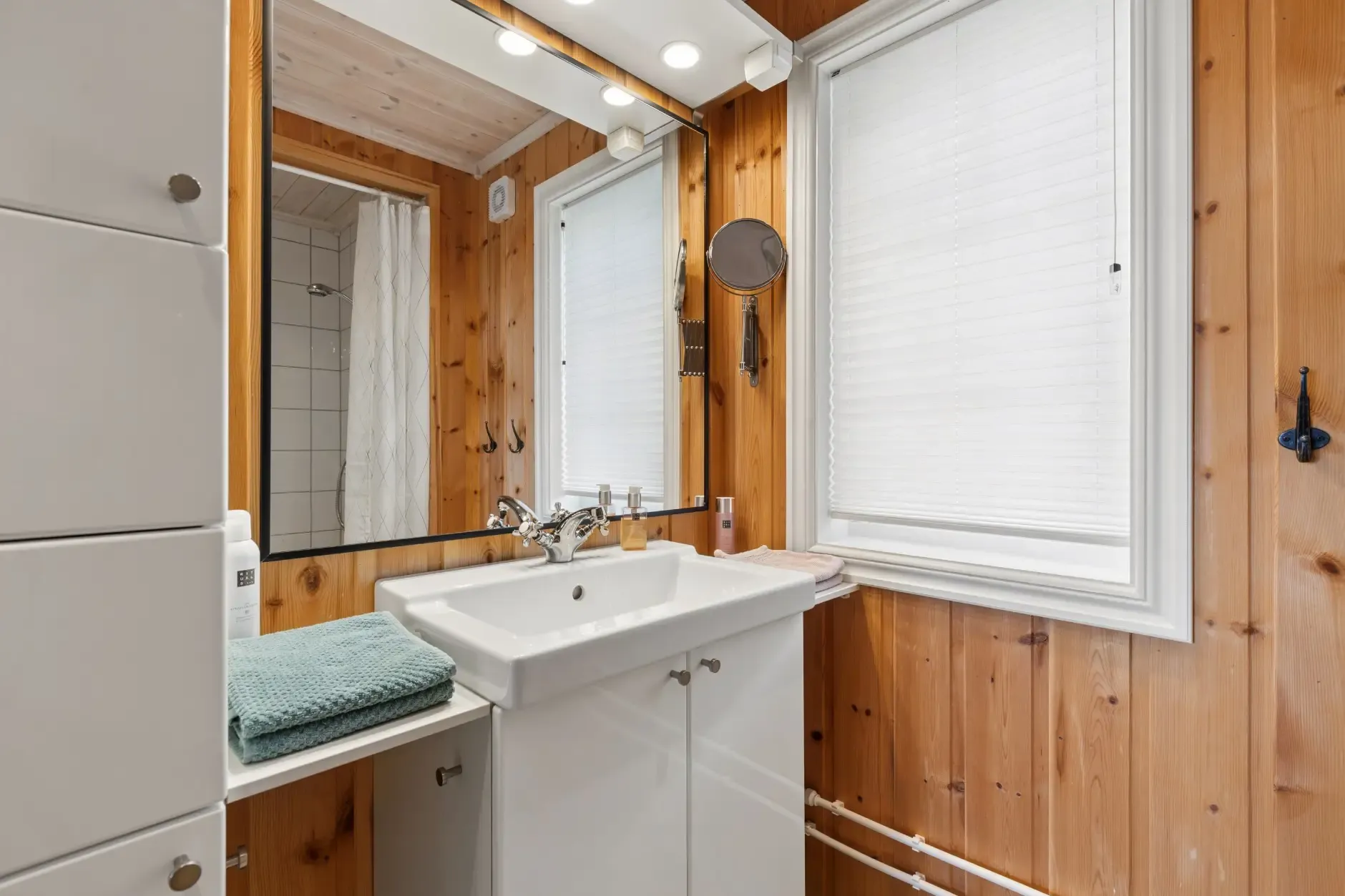 2006 Cabin with Terrace and Parking Amidst Venabygd's Scenic Beauty - View image 19 of 30