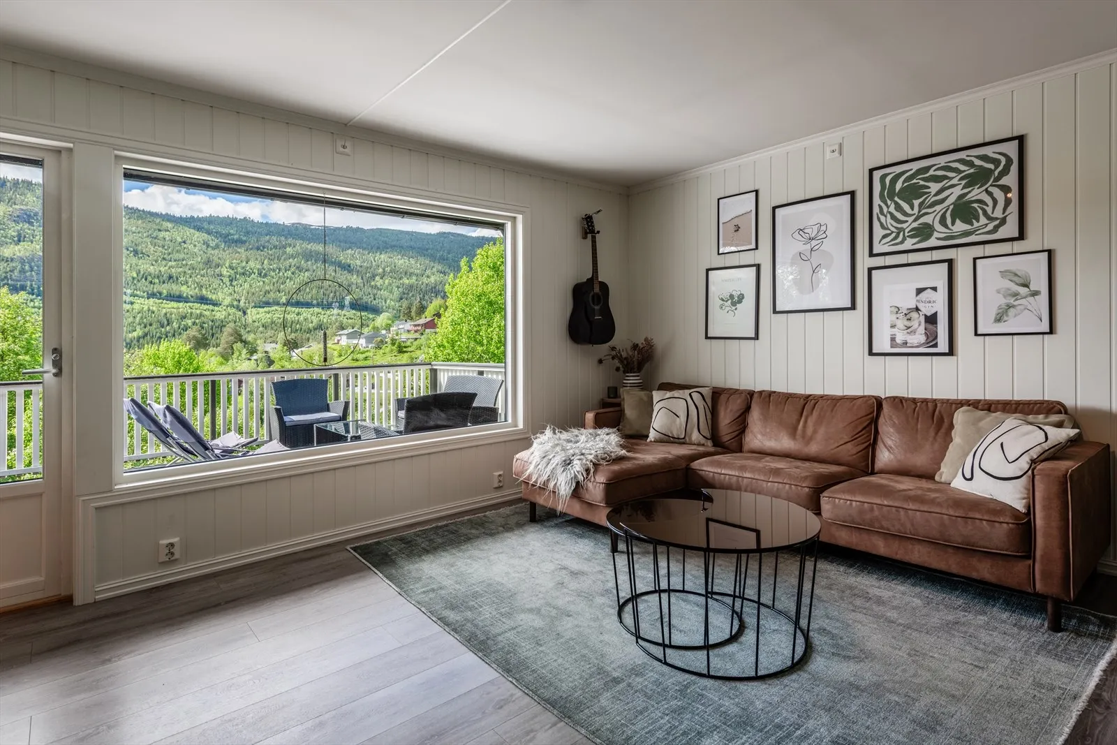 1970s Family Home with Fjord Views in Hol, Norway - View image 15 of 46