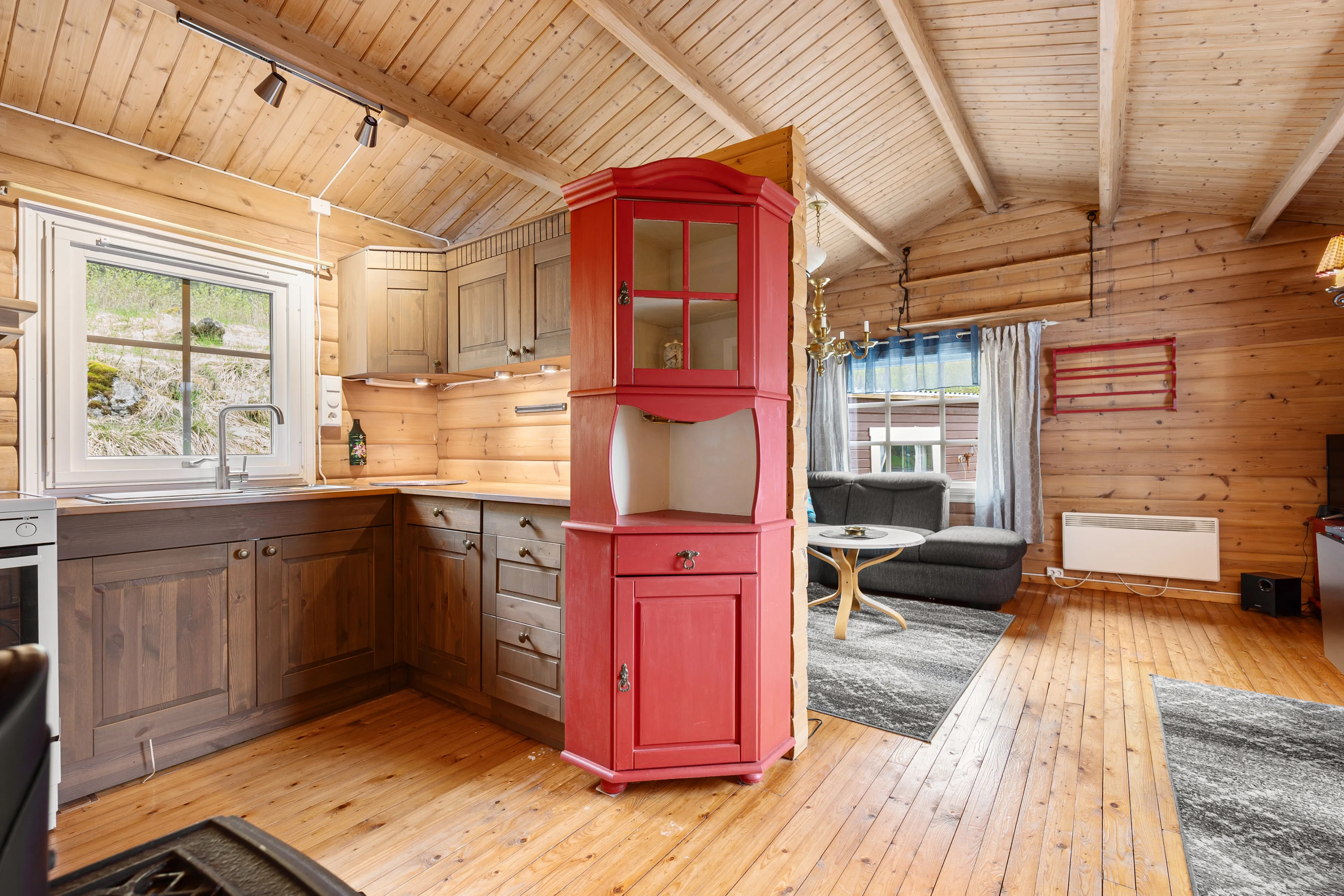 1970s Norwegian Cabin with Sea Views and Expansive Terrace - View image 14 of 29