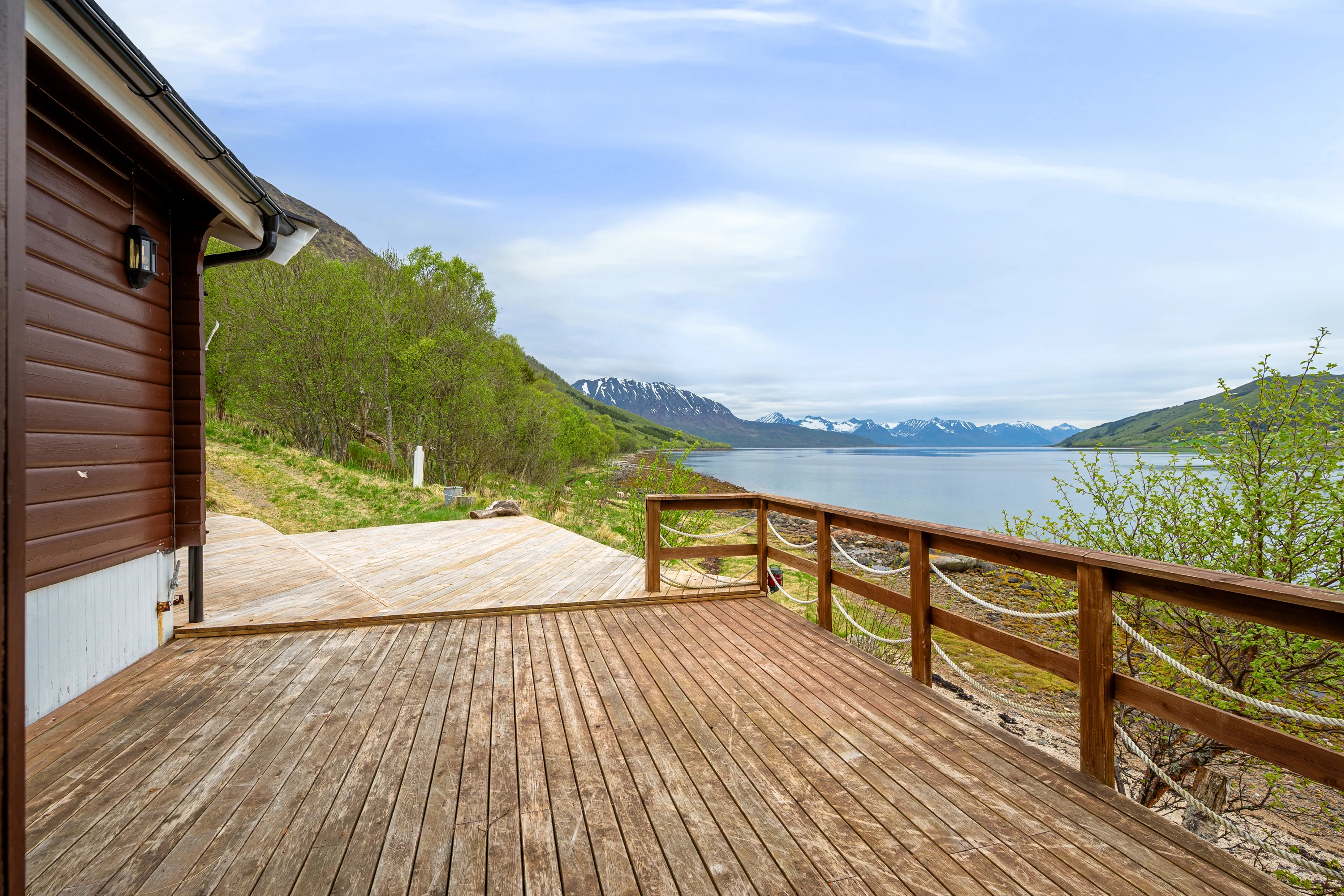 1970s Norwegian Cabin with Sea Views and Expansive Terrace - View image 24 of 29