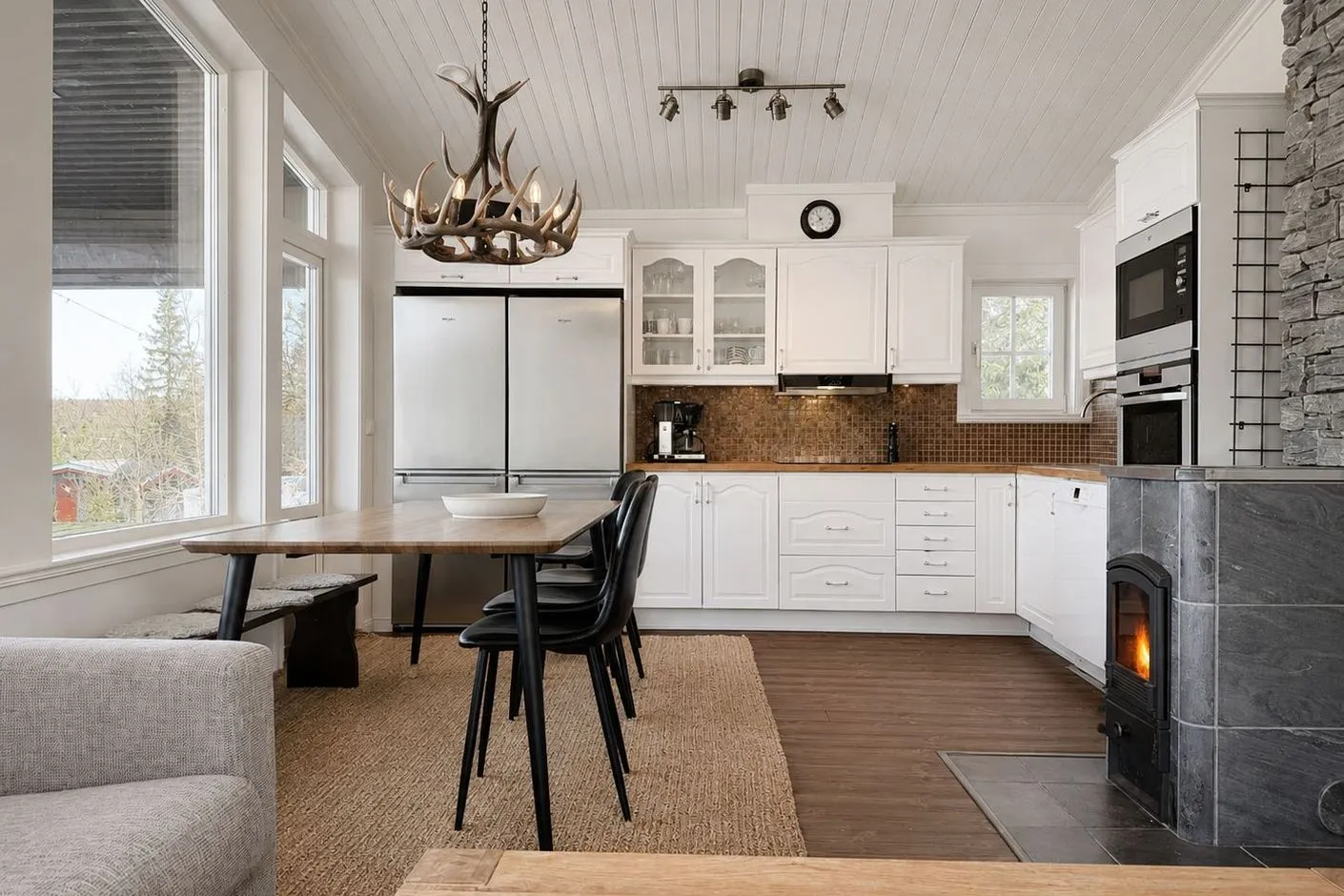1990s Country House with Parking in Scenic Sälfjällstangen, Sweden - View image 9 of 27