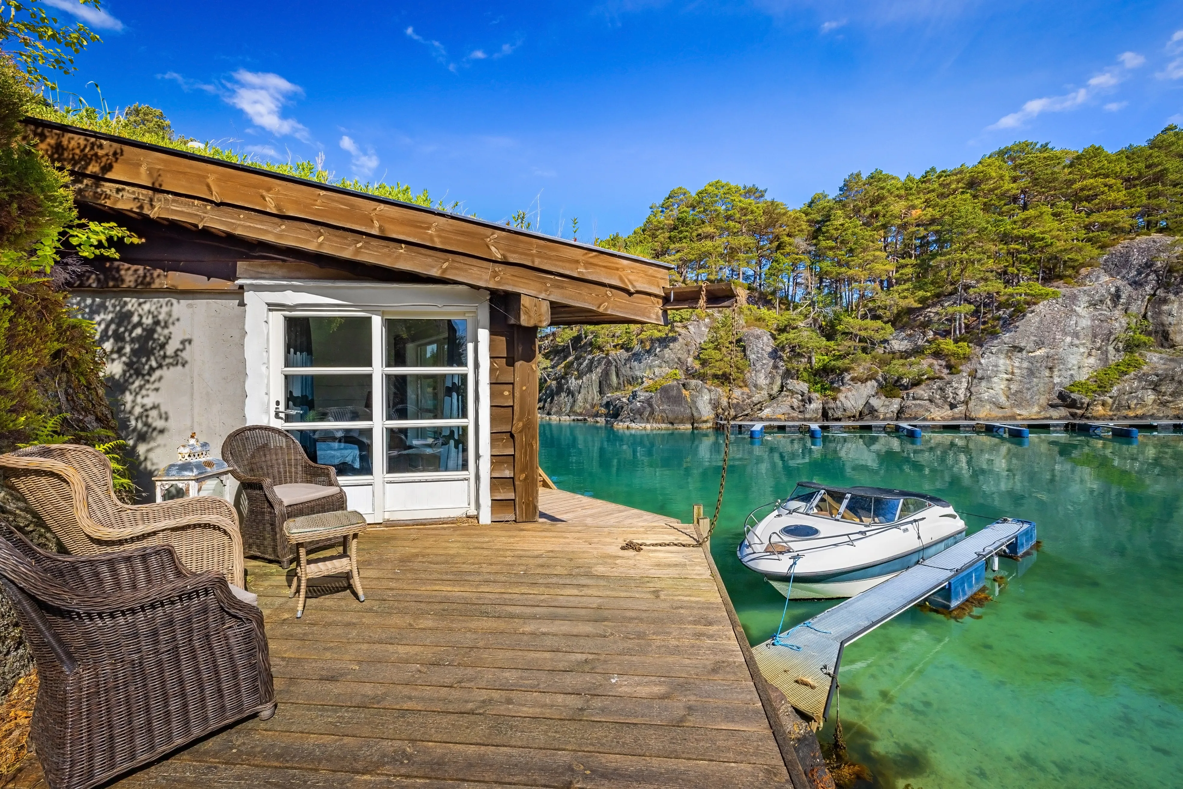 Seaside Cabin with Private Jetty in Bjørnafjorden, Norway - Image 3