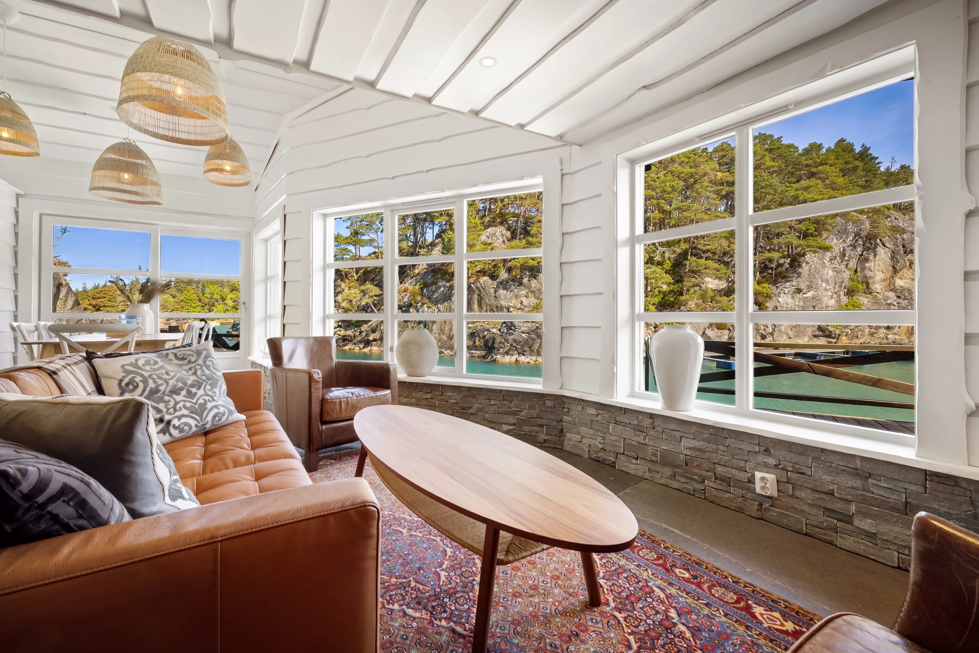 Seaside Cabin with Private Jetty in Bjørnafjorden, Norway - View image 10 of 39