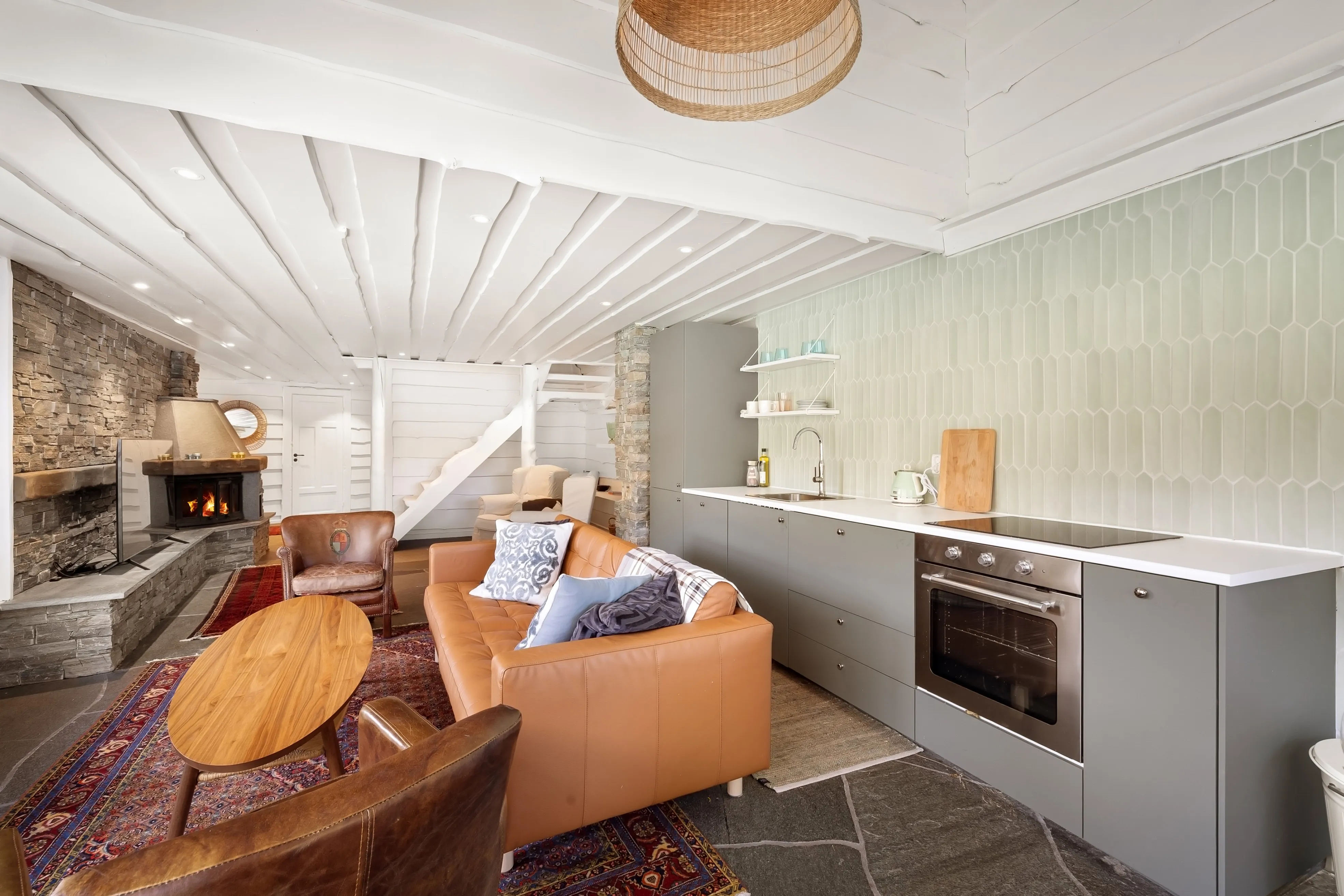 Seaside Cabin with Private Jetty in Bjørnafjorden, Norway - View image 20 of 39
