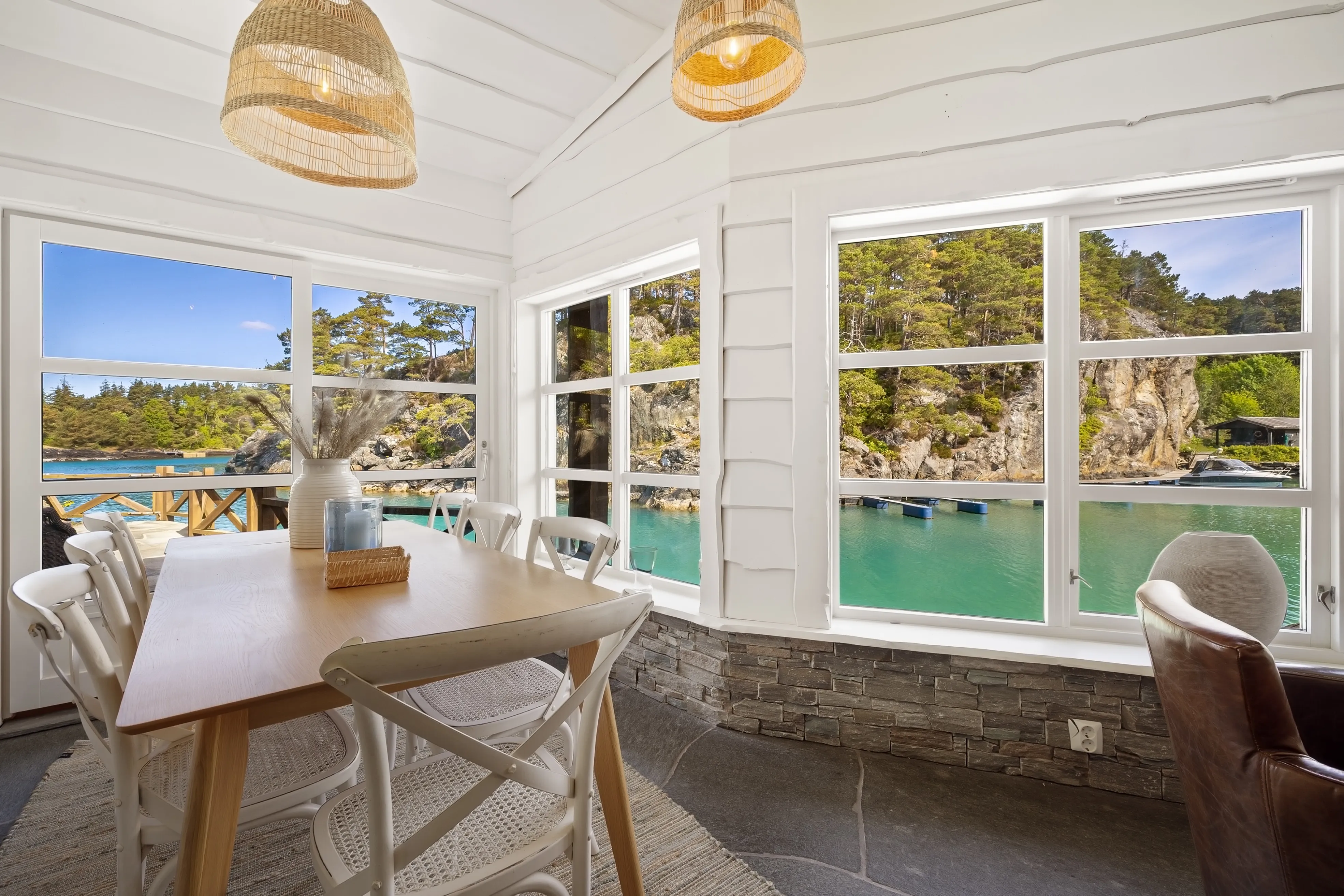 Seaside Cabin with Private Jetty in Bjørnafjorden, Norway - View image 25 of 39