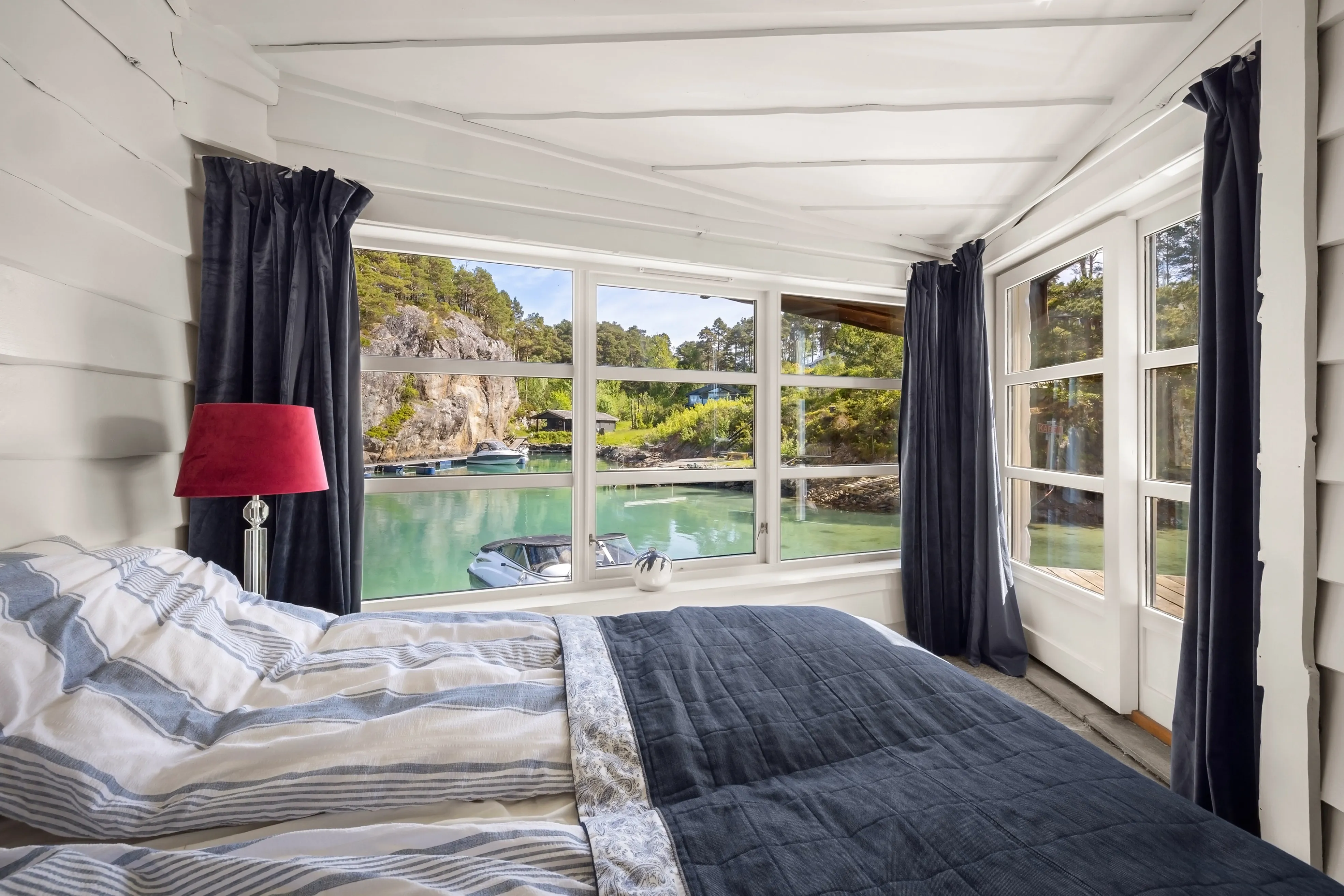 Seaside Cabin with Private Jetty in Bjørnafjorden, Norway - View image 29 of 39