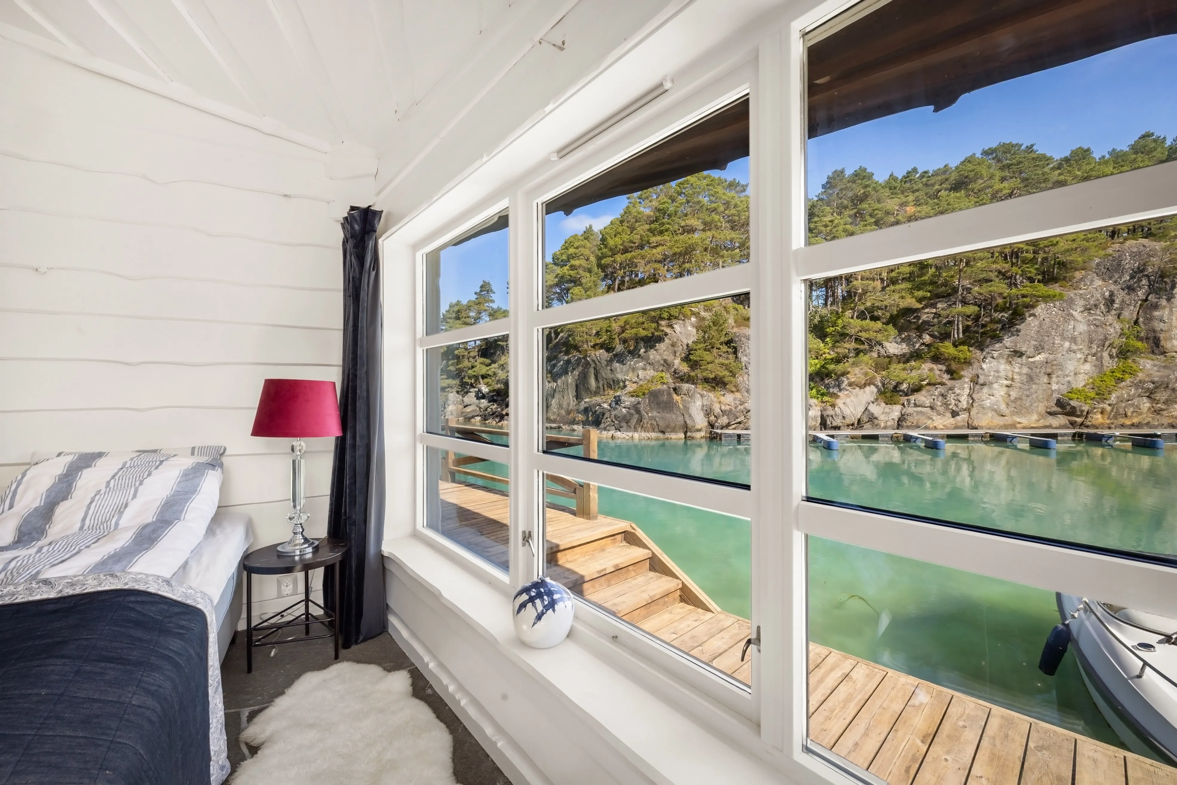 Seaside Cabin with Private Jetty in Bjørnafjorden, Norway - View image 30 of 39