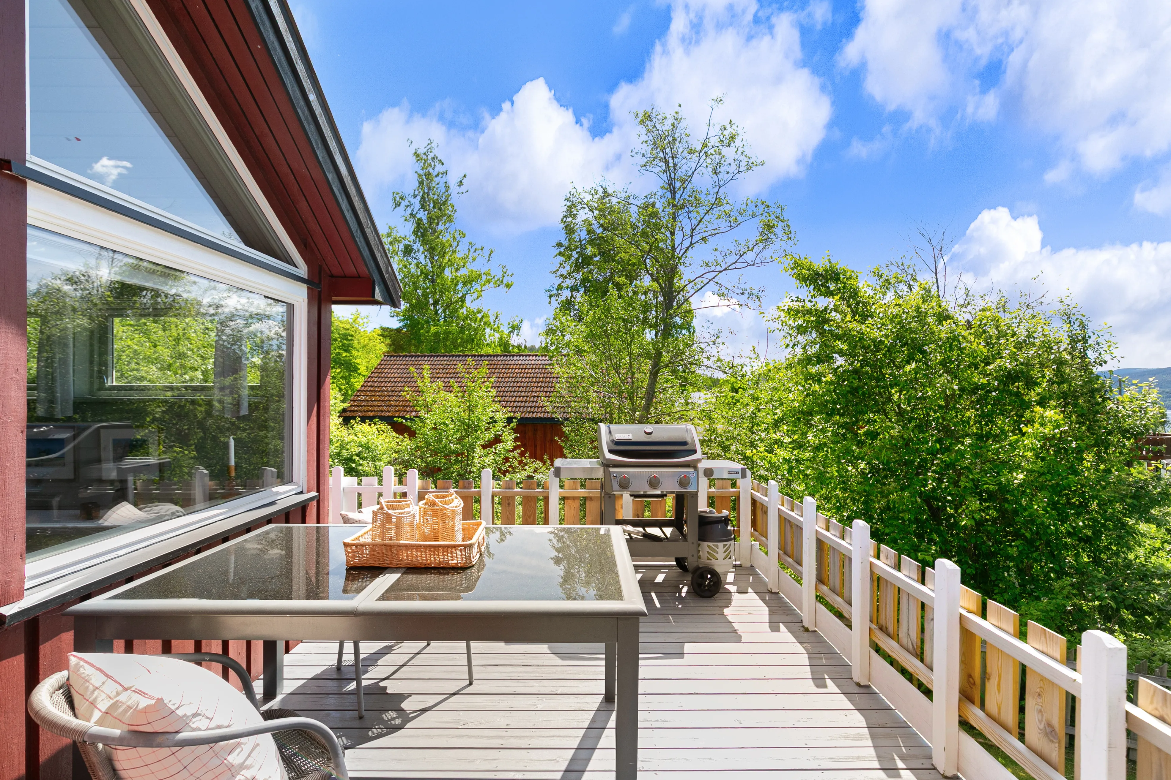 1980s Norwegian House with Expansive Gardens and Terrace in Espa - View image 13 of 49