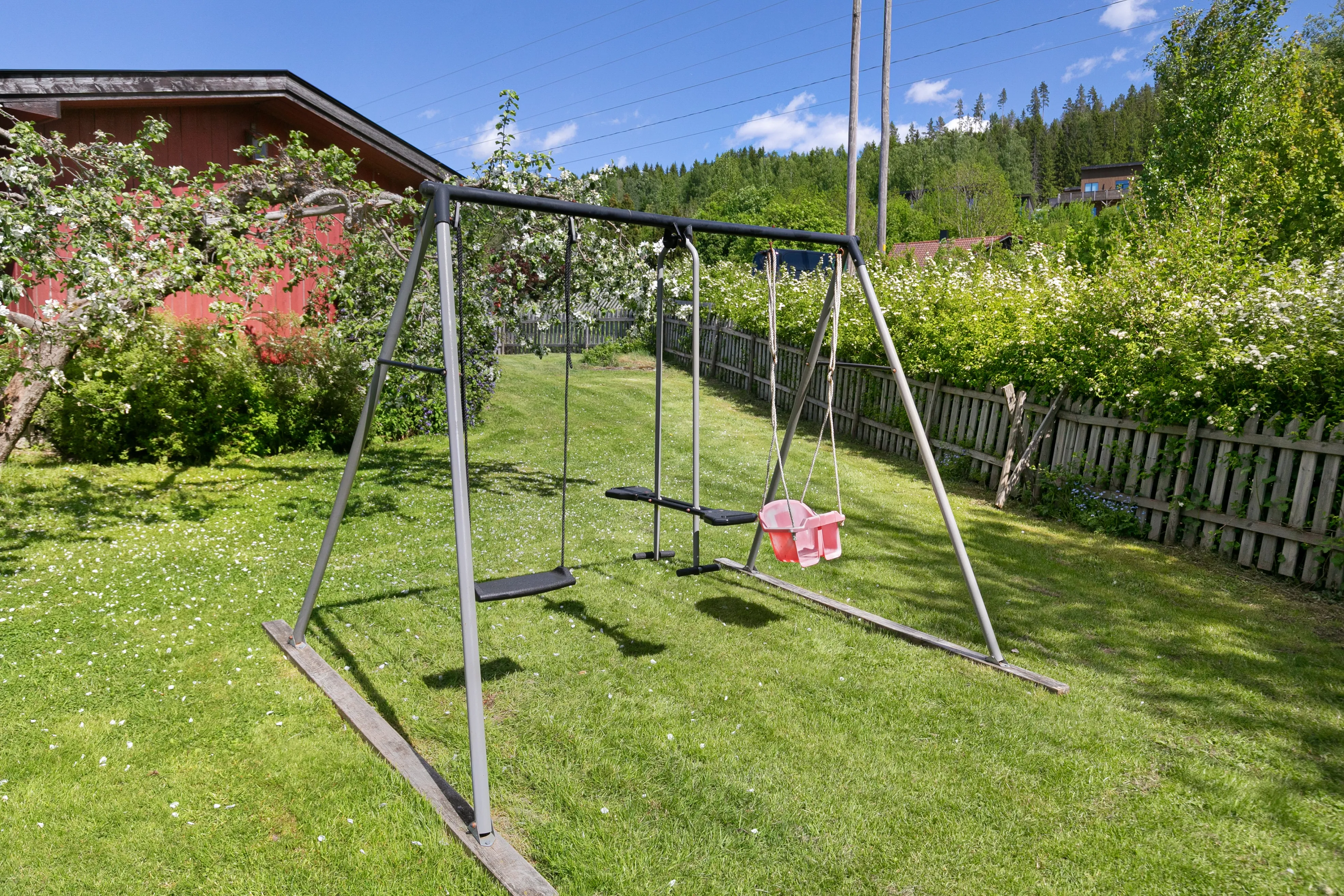 1980s Norwegian House with Expansive Gardens and Terrace in Espa - View image 21 of 49