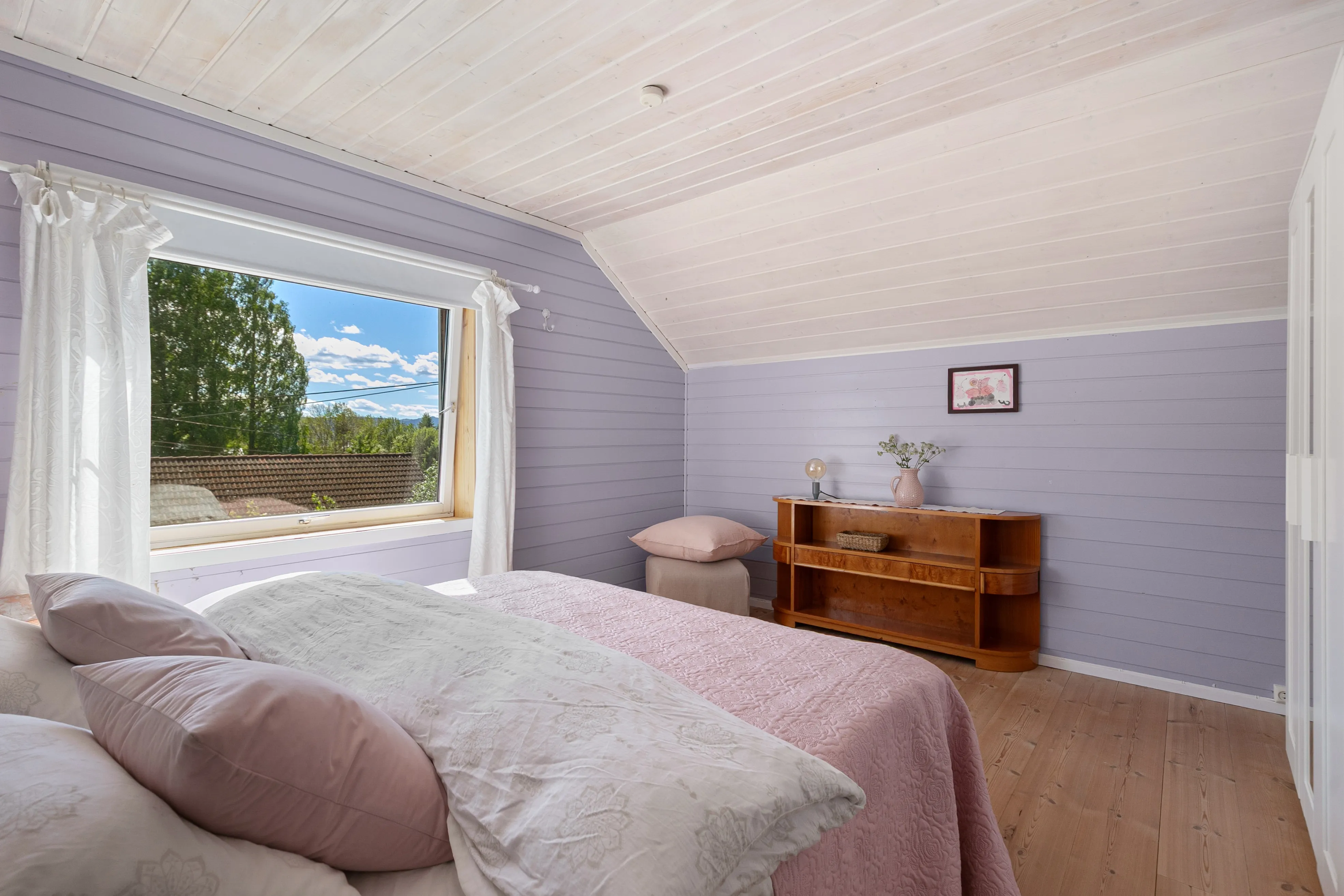 1980s Norwegian House with Expansive Gardens and Terrace in Espa - View image 37 of 49