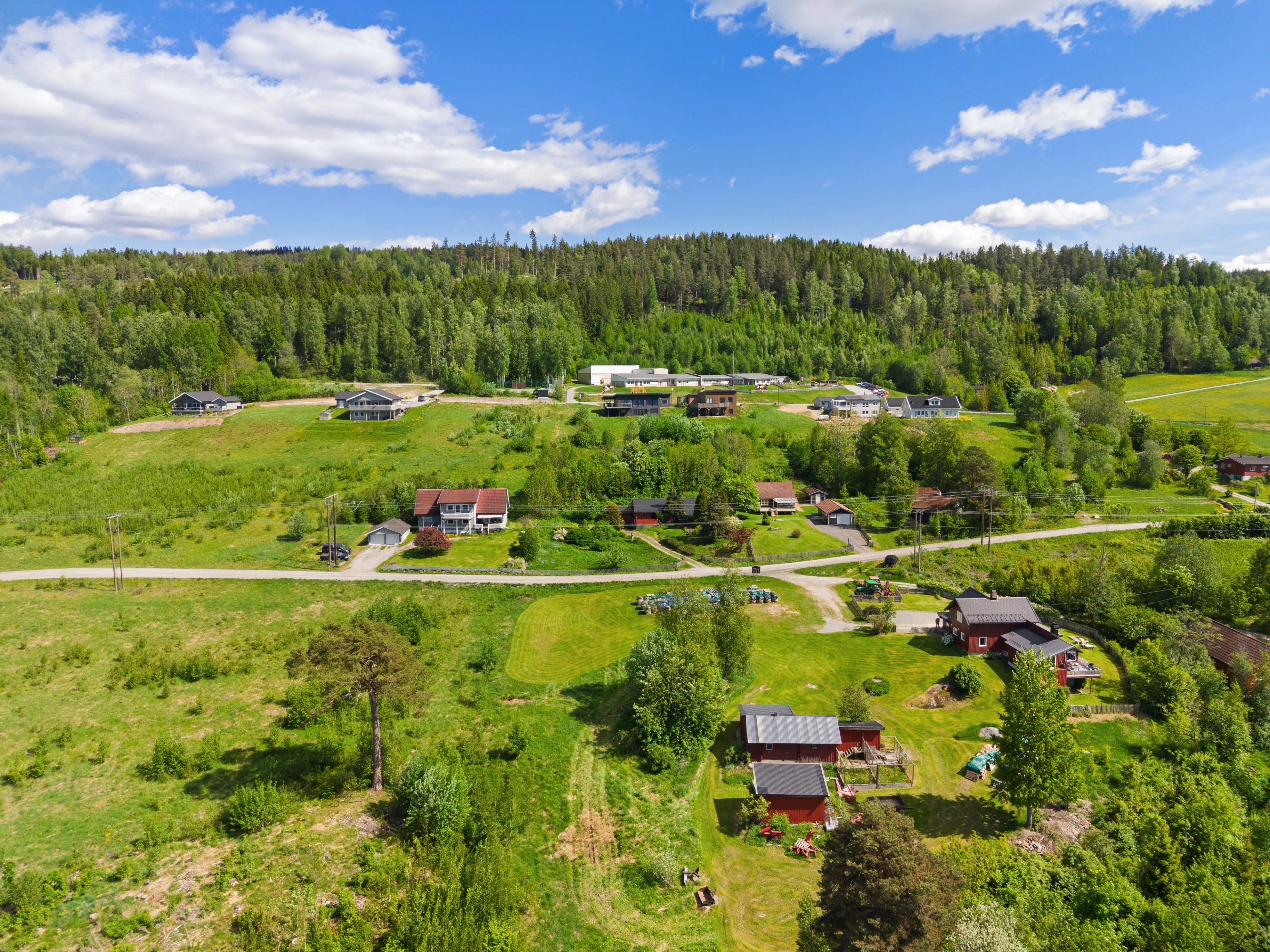 1980s Norwegian House with Expansive Gardens and Terrace in Espa - View image 43 of 49