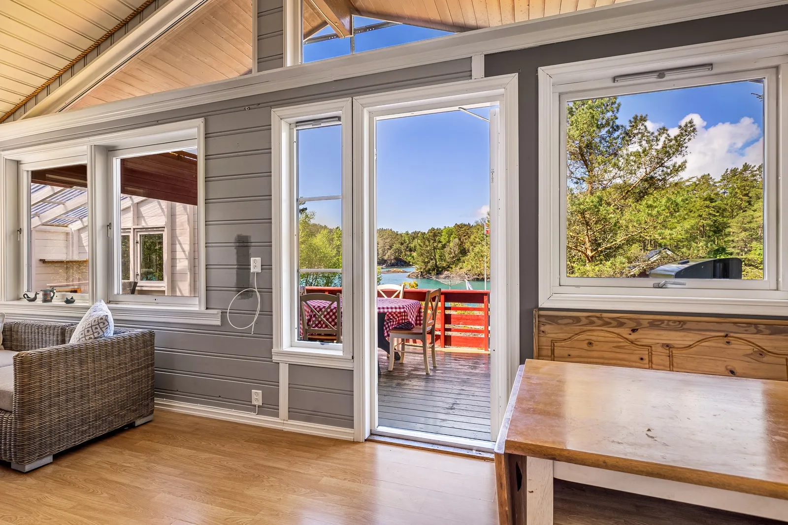 1960s Coastal House in Os with Terrace and Private Jetty - View image 18 of 56