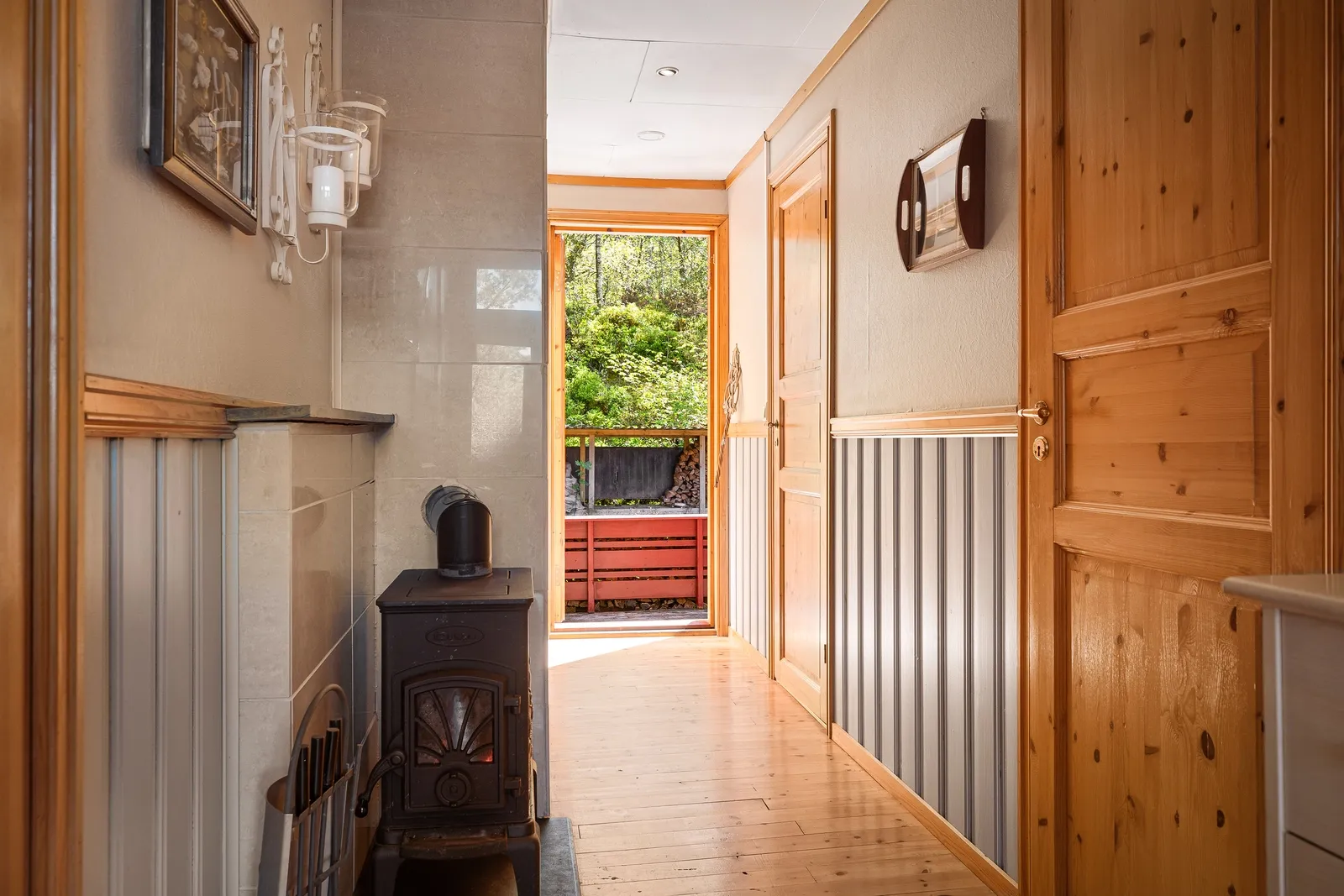 1960s Coastal House in Os with Terrace and Private Jetty - View image 25 of 56
