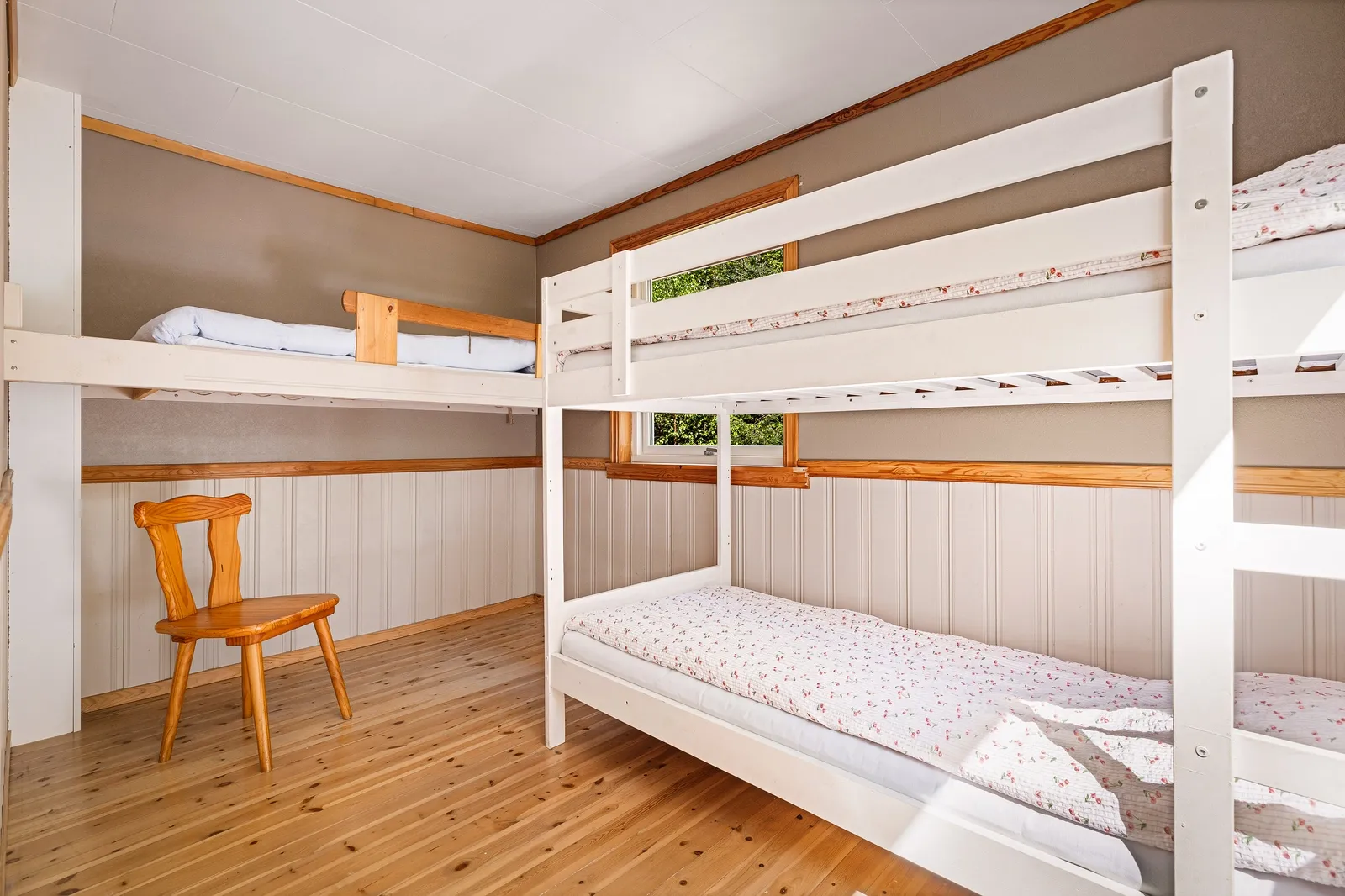 1960s Coastal House in Os with Terrace and Private Jetty - View image 31 of 56
