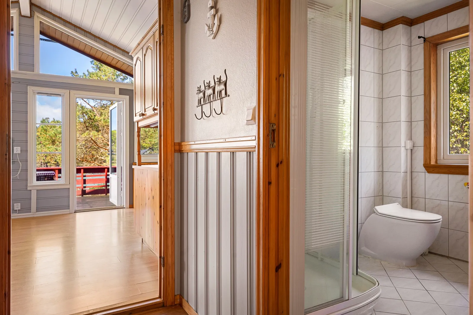 1960s Coastal House in Os with Terrace and Private Jetty - View image 32 of 56