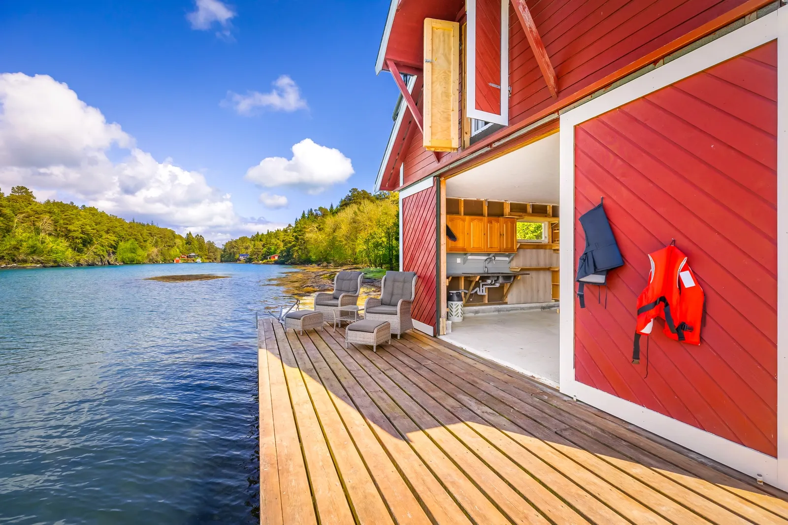 1960s Coastal House in Os with Terrace and Private Jetty - View image 42 of 56