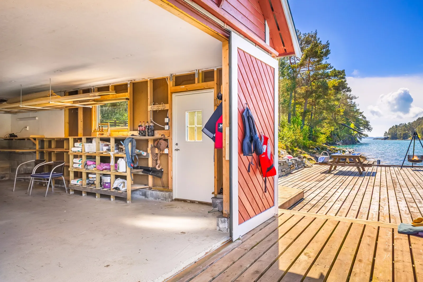1960s Coastal House in Os with Terrace and Private Jetty - View image 44 of 56