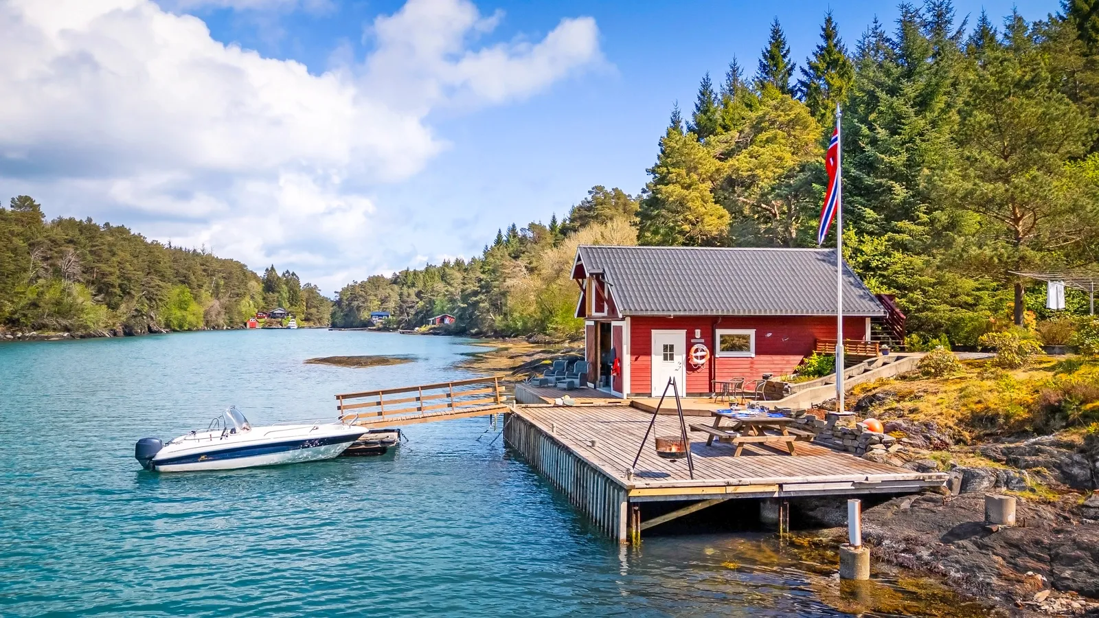 1960s Coastal House in Os with Terrace and Private Jetty - View image 53 of 56