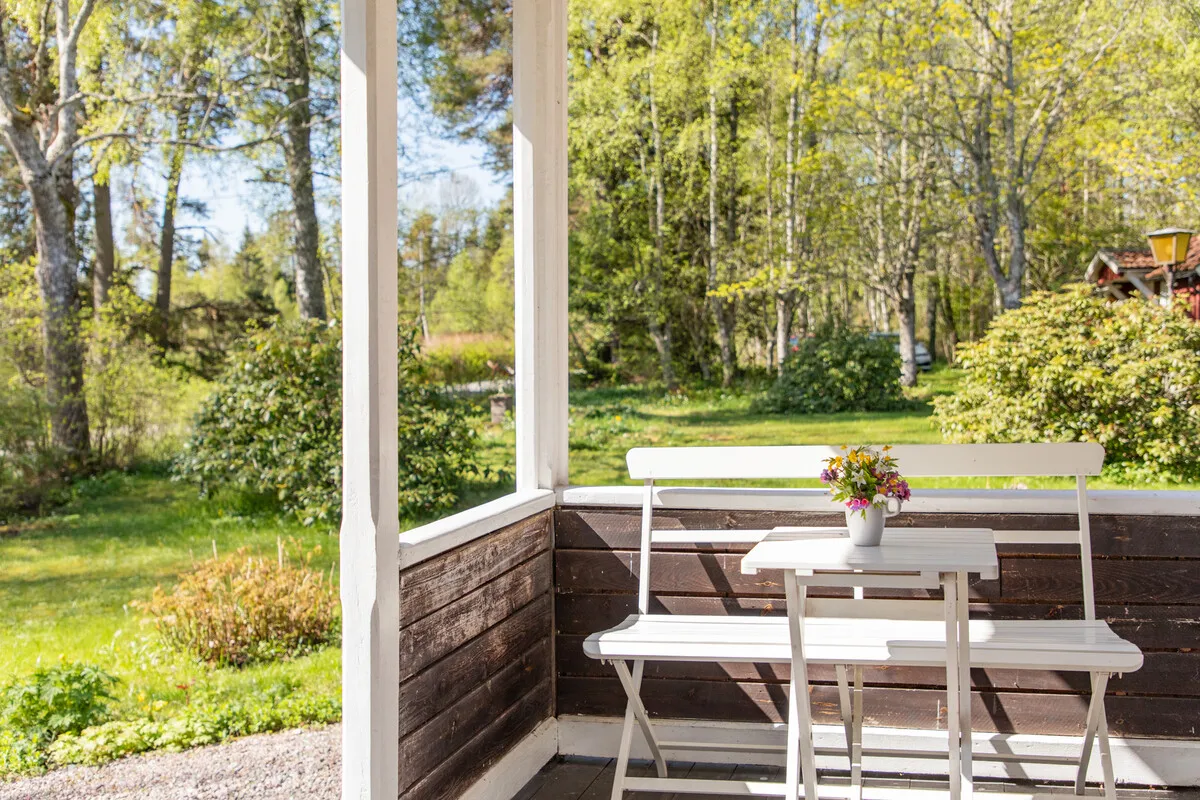1890s Swedish House with Expansive Garden in Norrtälje - View image 10 of 55