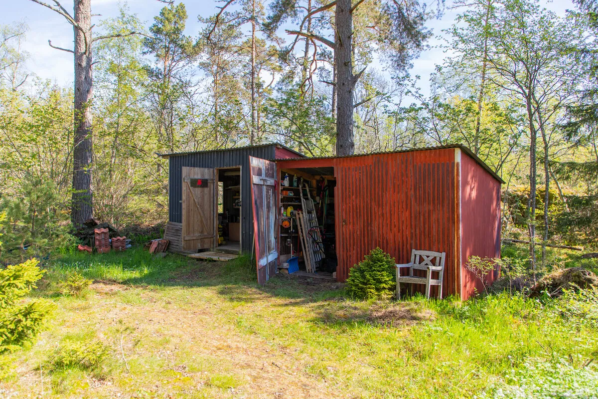 1890s Swedish House with Expansive Garden in Norrtälje - View image 40 of 55