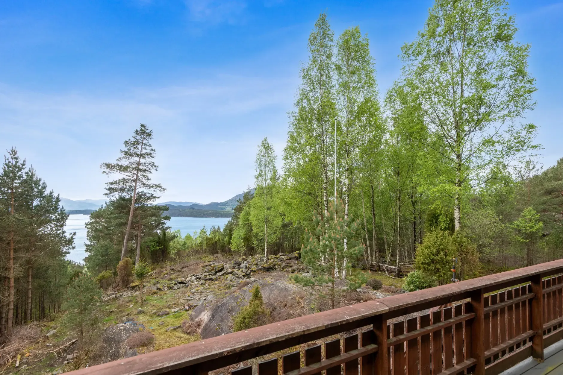 1990s Country House with Terrace and Garden in Arnavik, Norway - View image 37 of 38