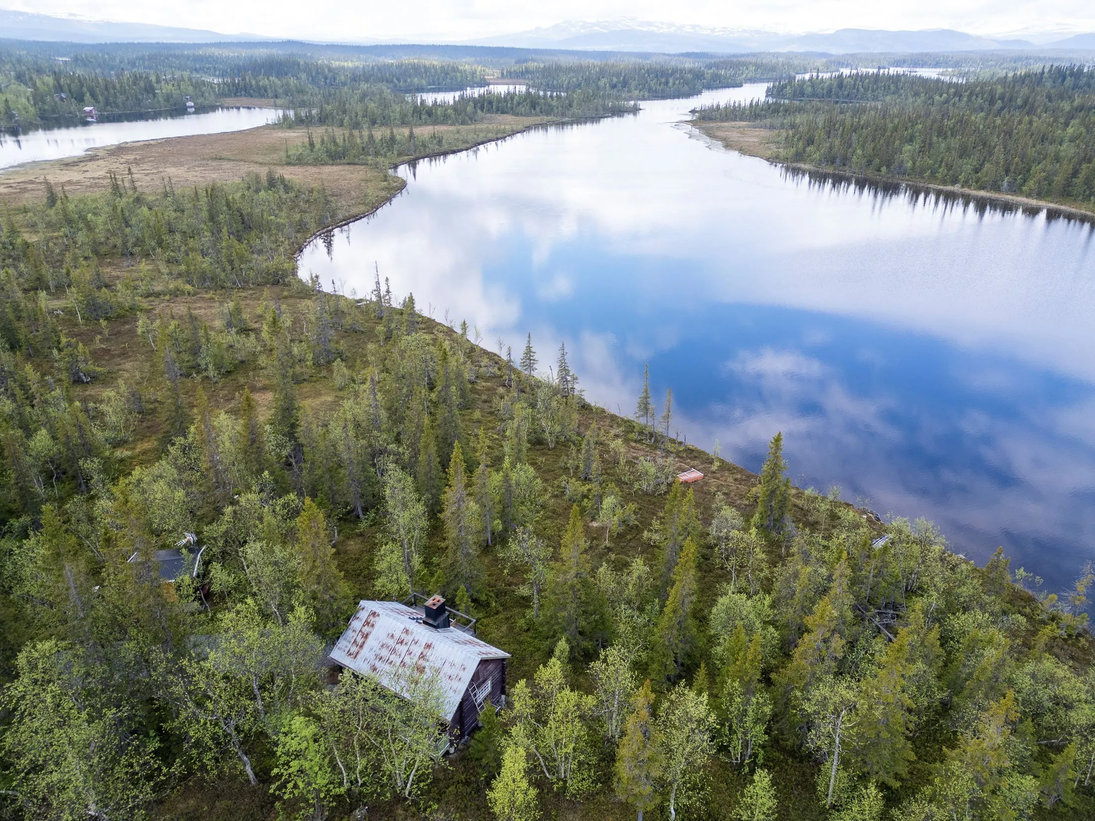 1960s Timber Cabin in Vilhelmina with Expansive Grounds and Terrace - View image 26 of 27
