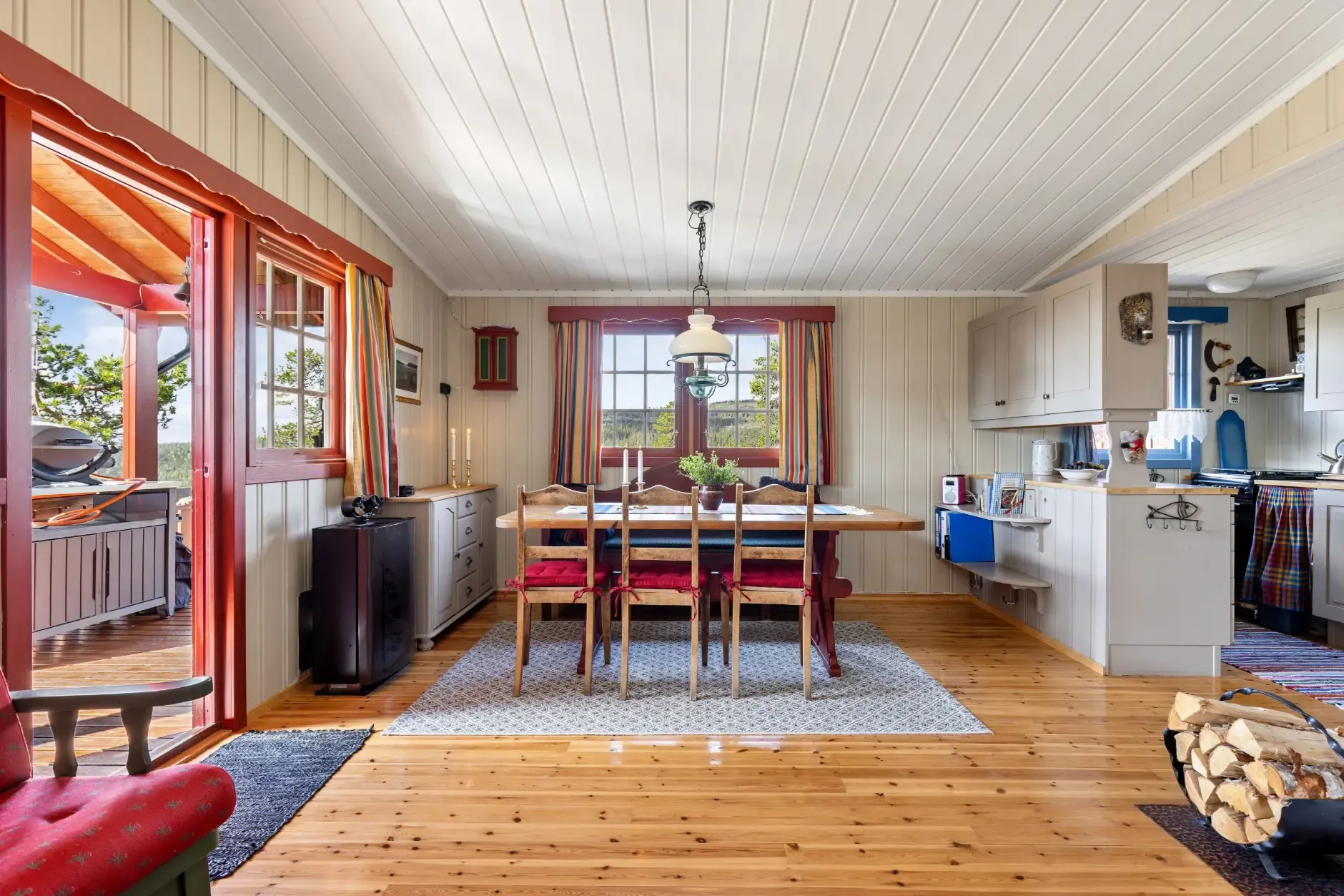 Three-Bedroom Country House with Terrace in Scenic Nedre Eggedal, Norway - View image 12 of 33